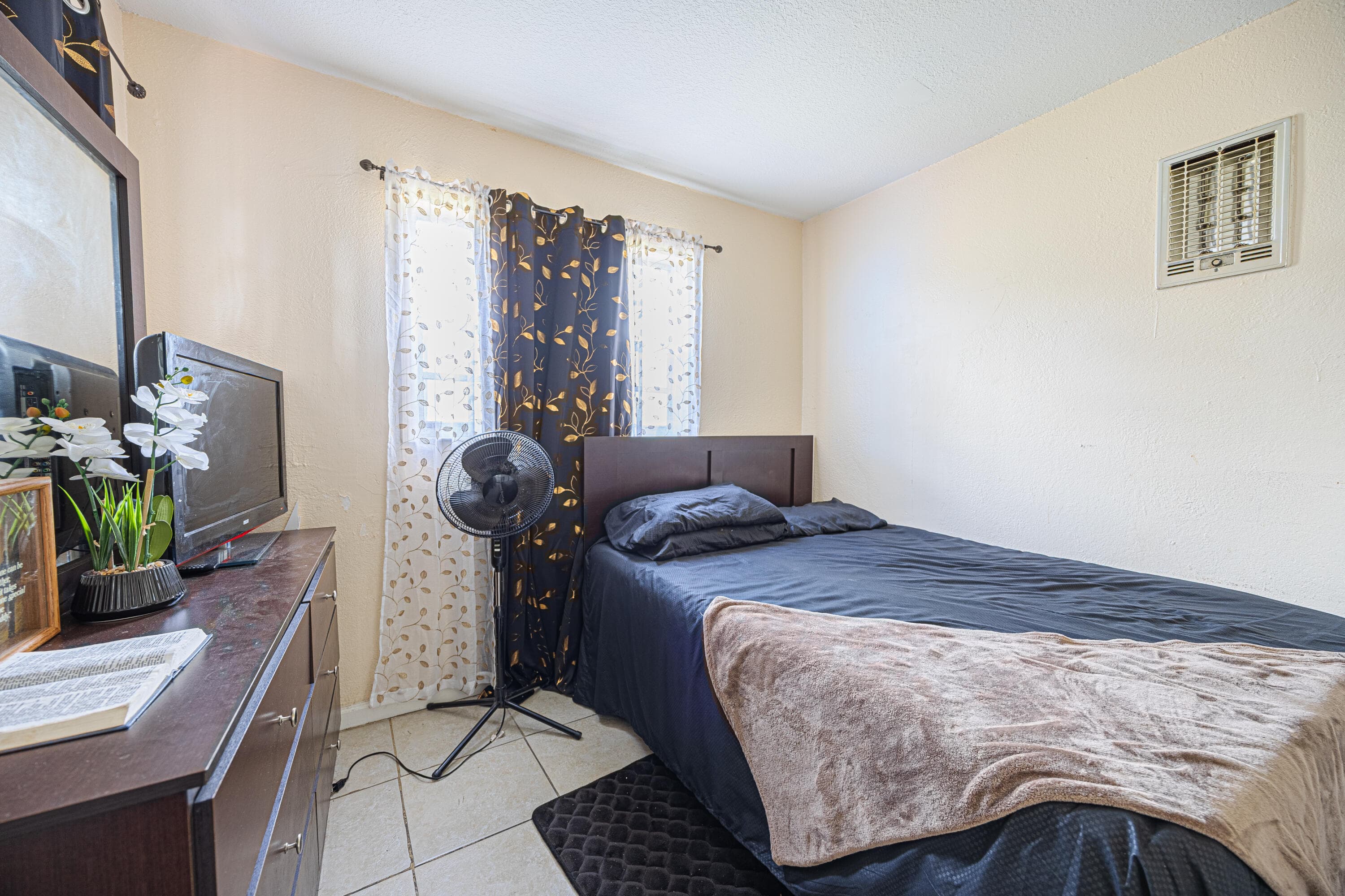 1125 NW 27th Avenue, Fort Lauderdale, FL 33311 — photo 14 of 24