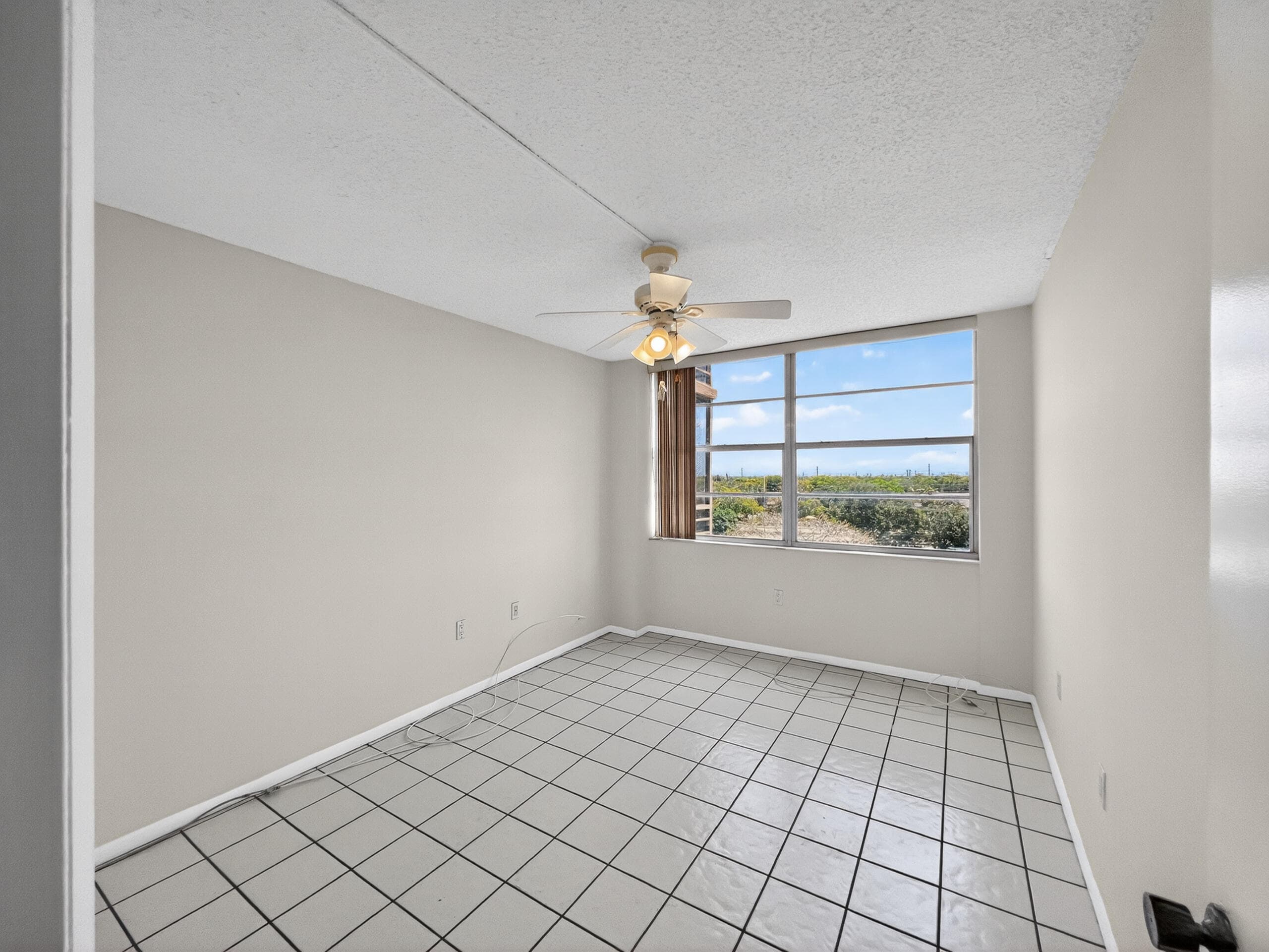 1200 Saint Charles Place 619, Pembroke Pines, FL 33026 — photo 28 of 55