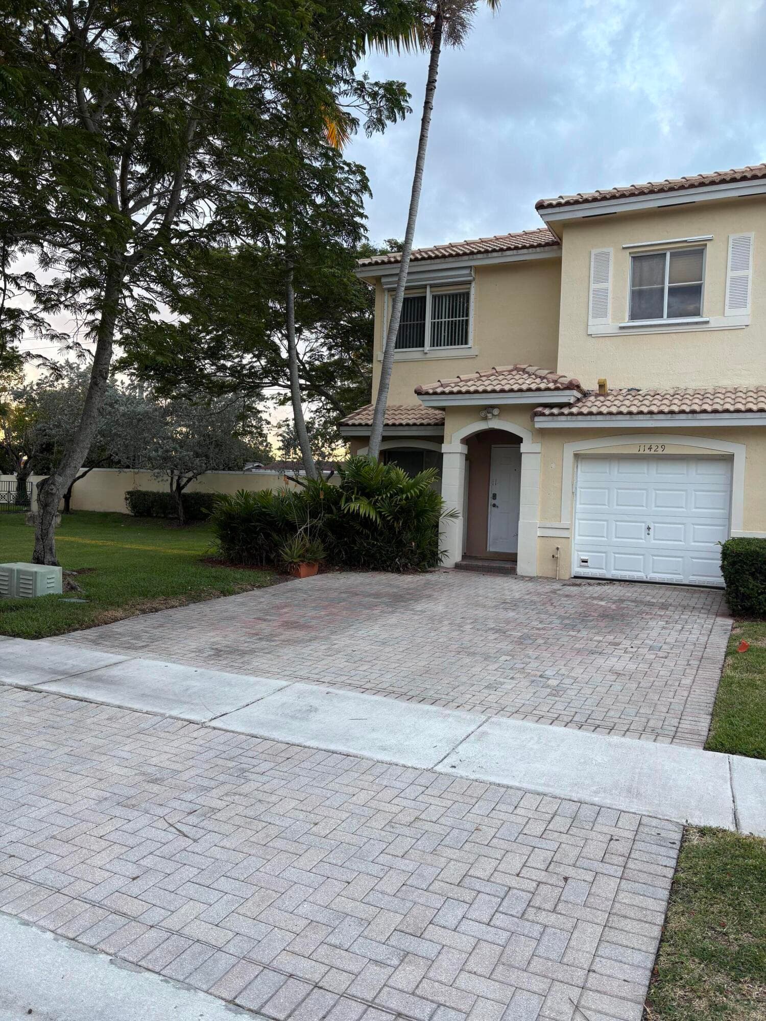 11429 NW 34th Place, Sunrise, FL 33323 — photo 2 of 18