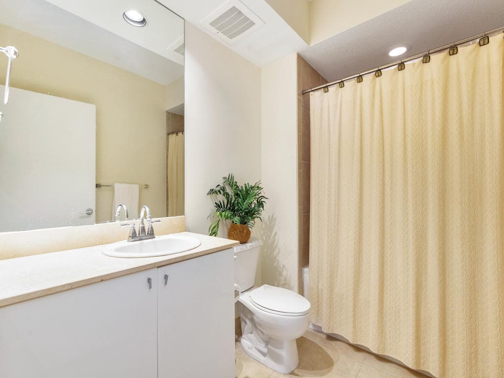 1551 N Flagler Drive 903, West Palm Beach, FL 33401 — photo 12 of 29