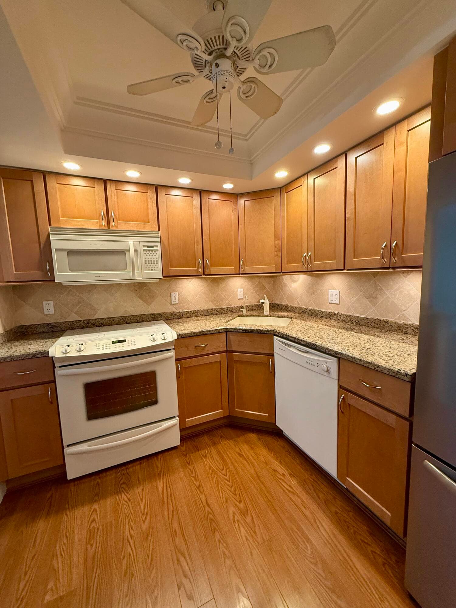 101 Briny Avenue 906, Pompano Beach, FL 33062 — photo 1 of 35