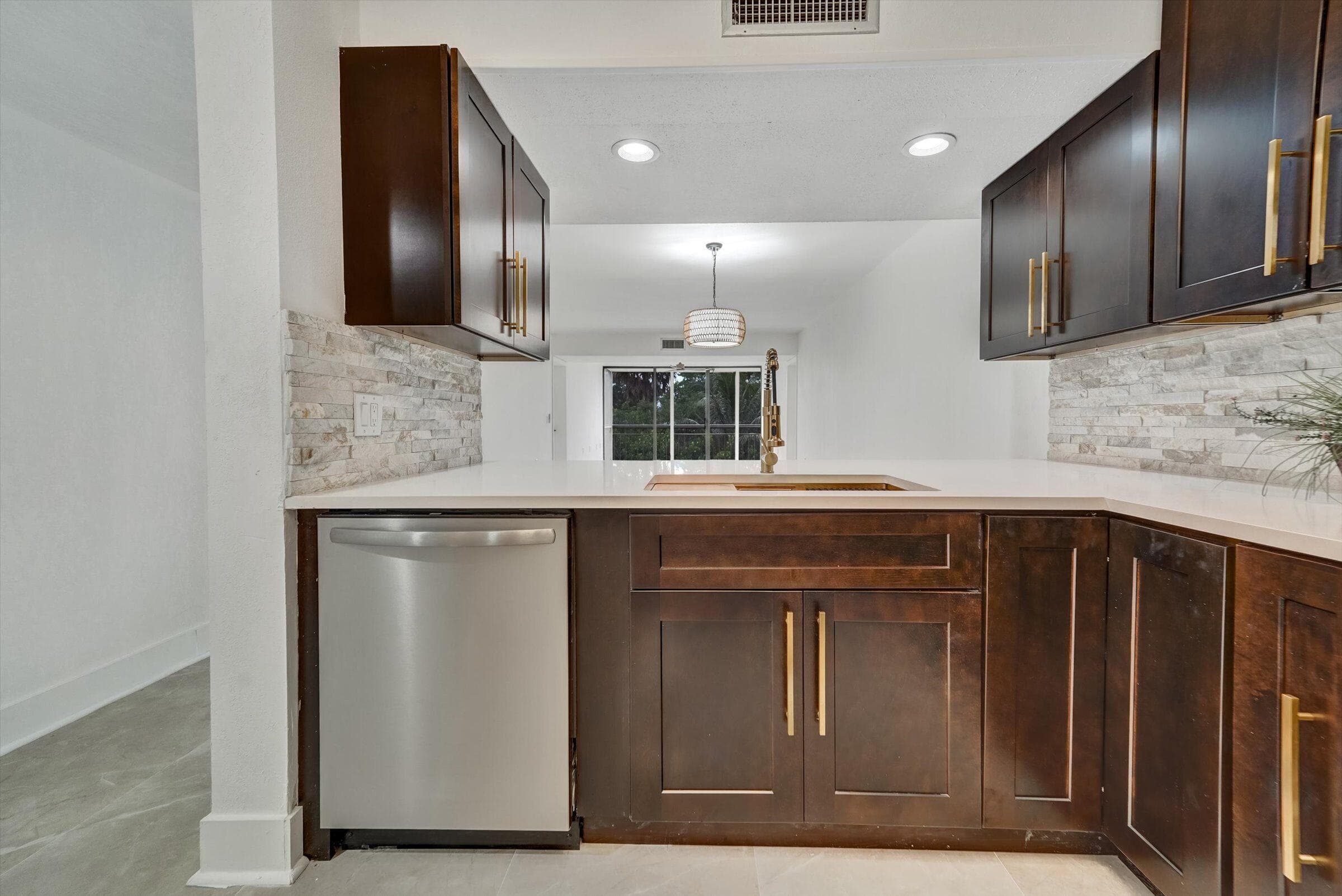 6181 Balboa Circle 303, Boca Raton, FL 33433 — photo 19 of 22