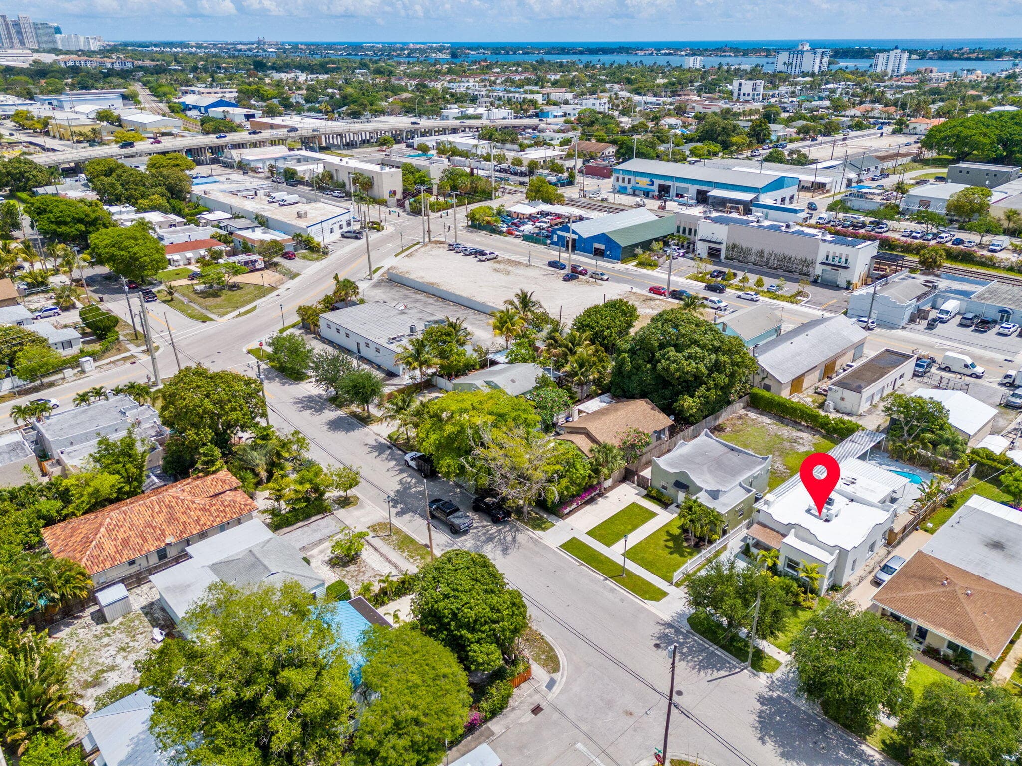 4324 Garden Avenue, West Palm Beach, FL 33405 — photo 1 of 36