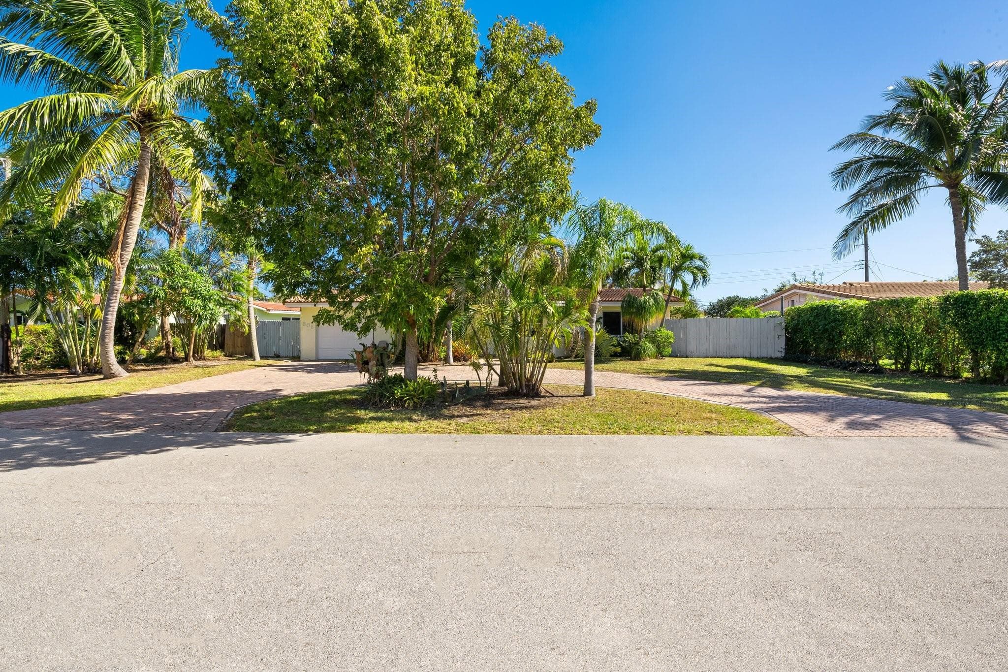 806 SE 9th Avenue, Deerfield Beach, FL 33441 — photo 25 of 25