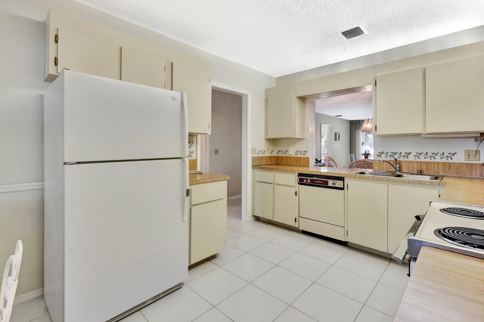 1600 SE Saint Lucie Boulevard SE 211, Stuart, FL 34996 — photo 16 of 41