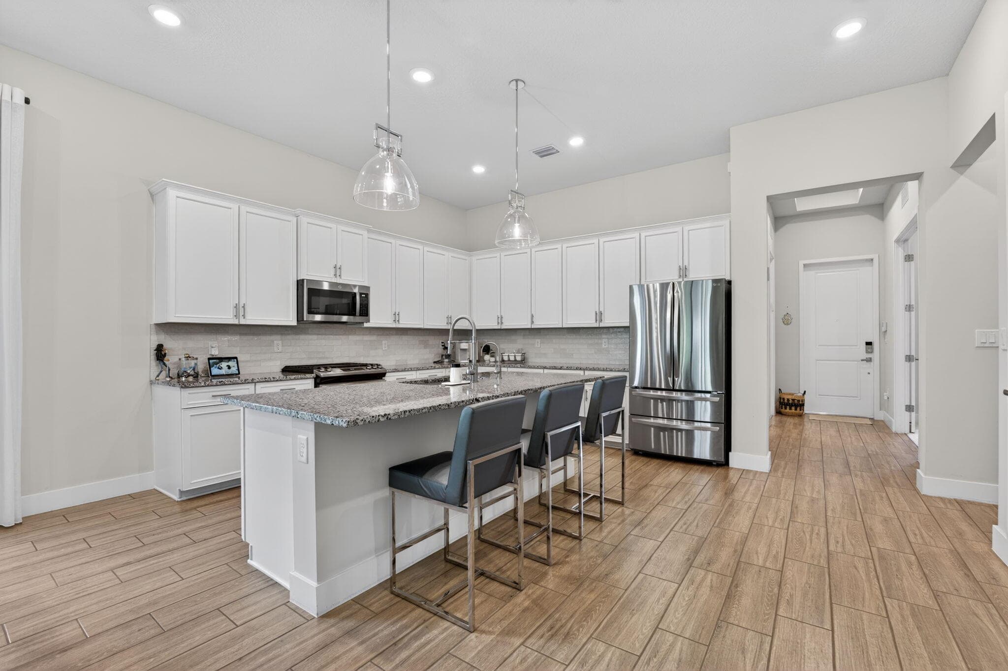 8427 W Blue Spring Drive, Parkland, FL 33067 — photo 10 of 67