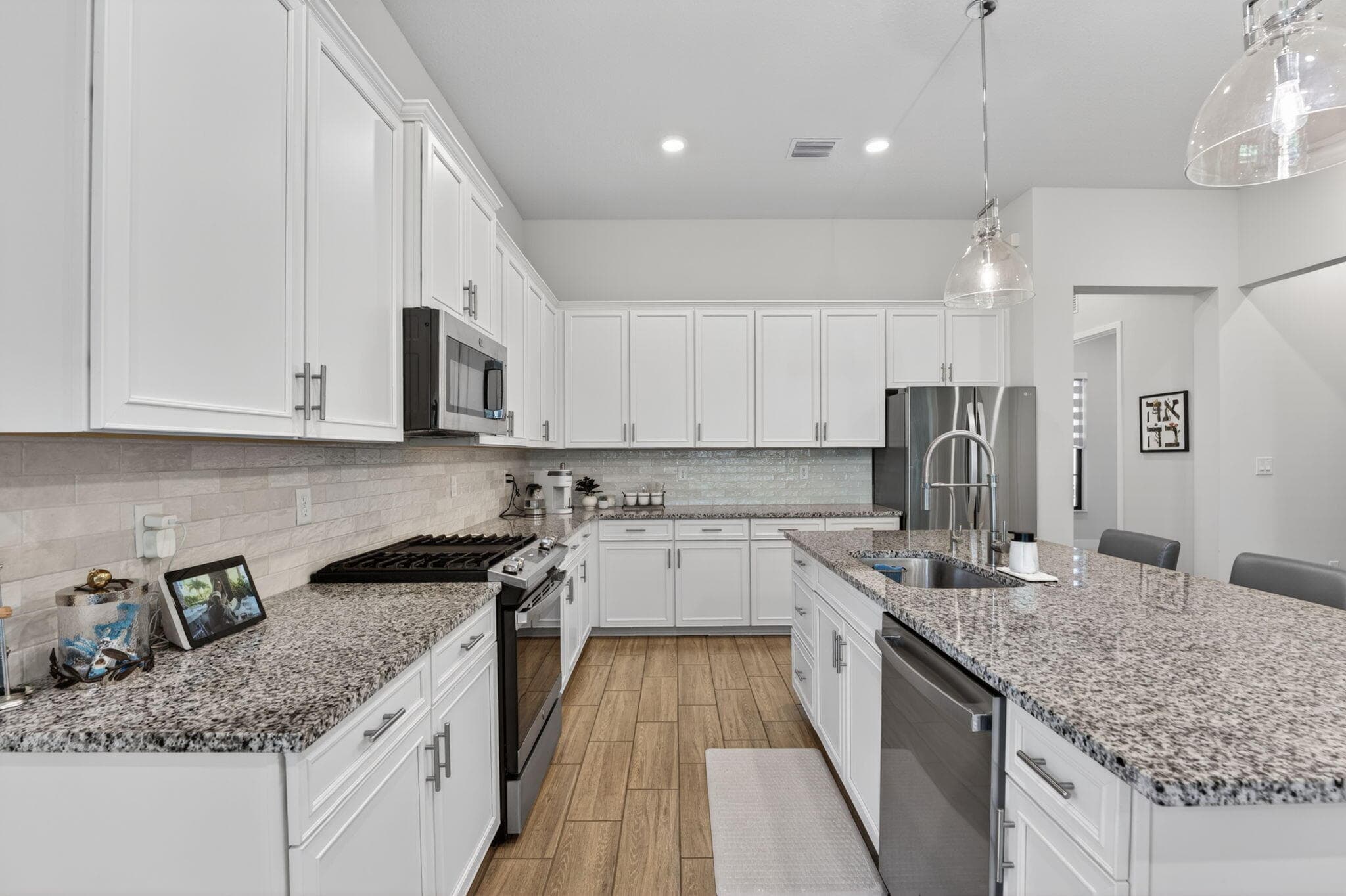 8427 W Blue Spring Drive, Parkland, FL 33067 — photo 11 of 67