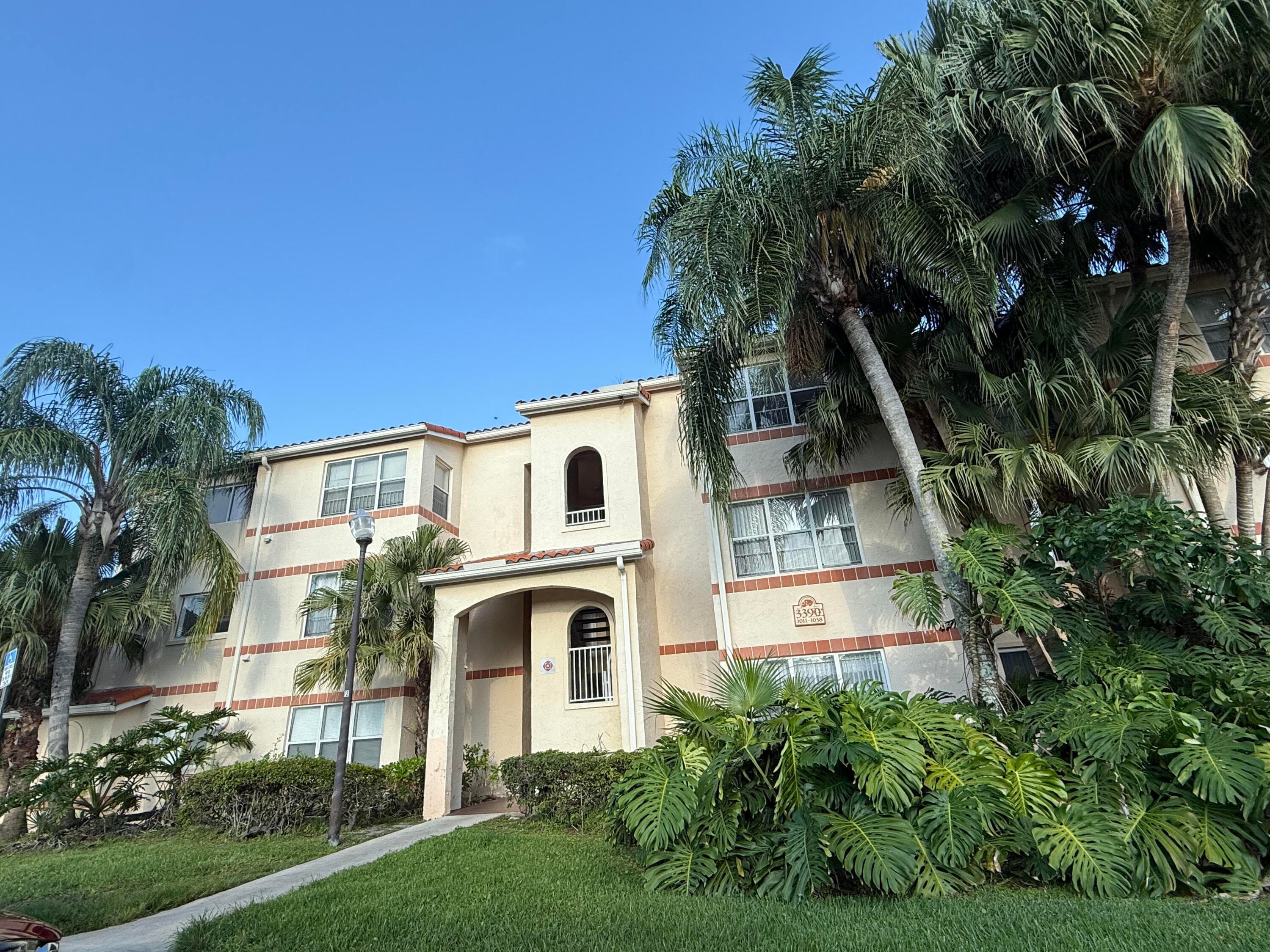 3390 N Pinewalk Drive 1012, Margate, FL 33063 — photo