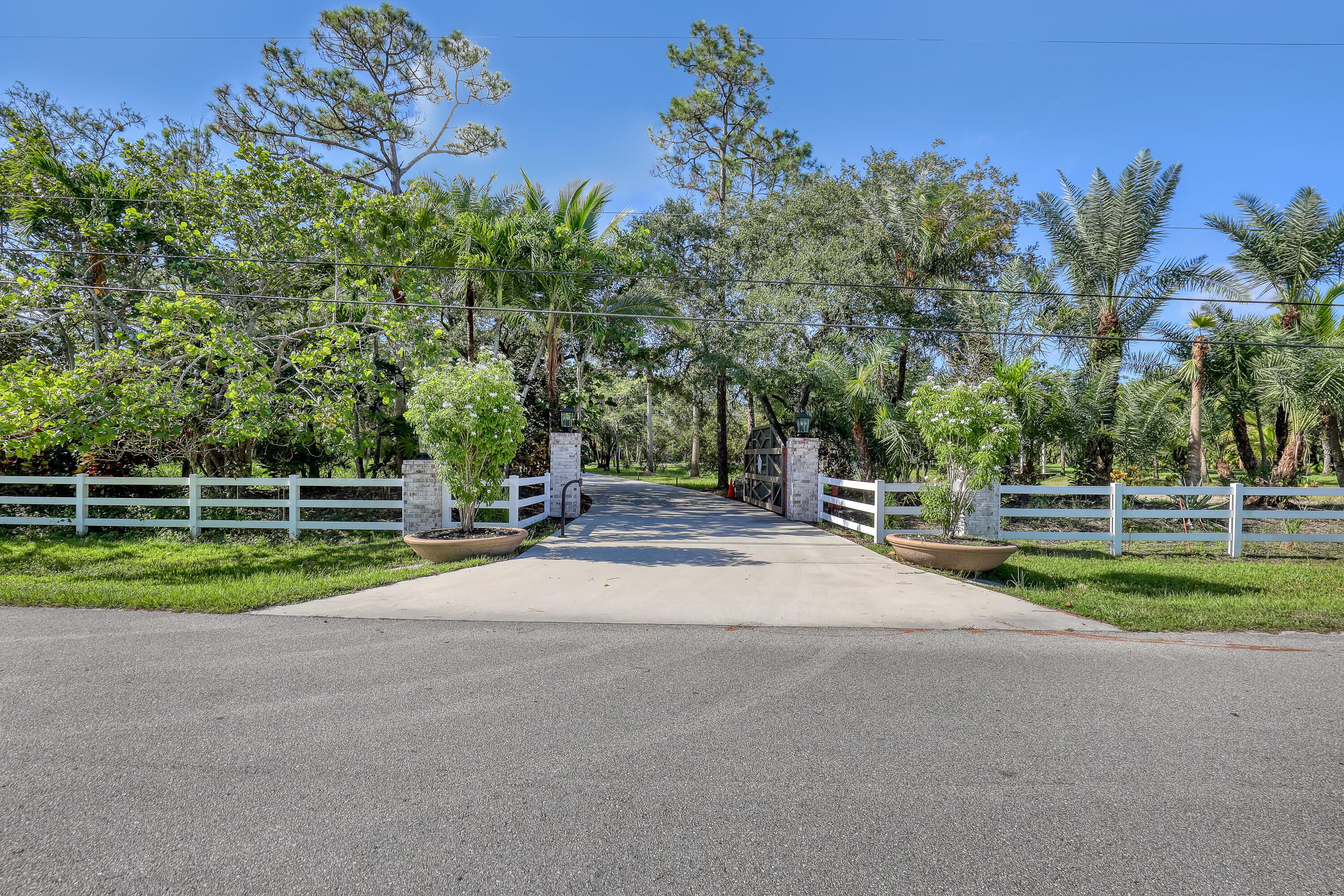 10780 Anderson Lane, Wellington, FL 33449 — photo 3 of 81