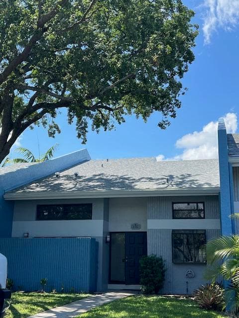 2800 S Oakland Forest Drive 2302, Oakland Park, FL 33309 — photo 1 of 29