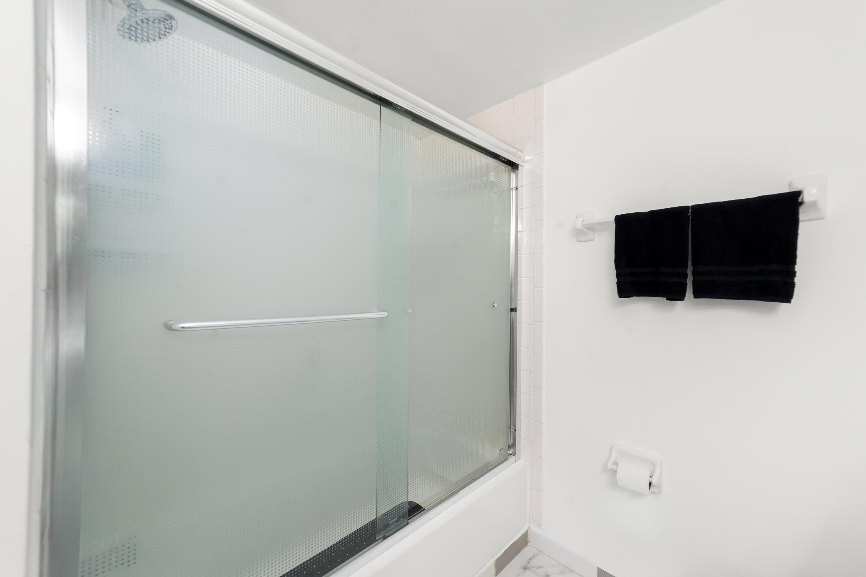 3095 N Oakland Forest Drive 101, Oakland Park, FL 33309 — photo 15 of 20