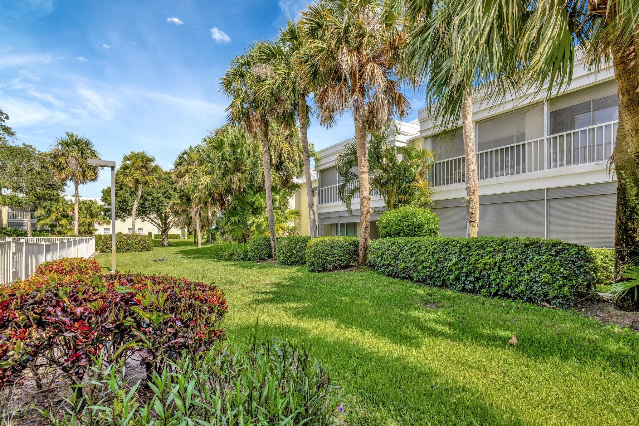 1600 SE Saint Lucie Boulevard SE 211, Stuart, FL 34996 — photo 34 of 41