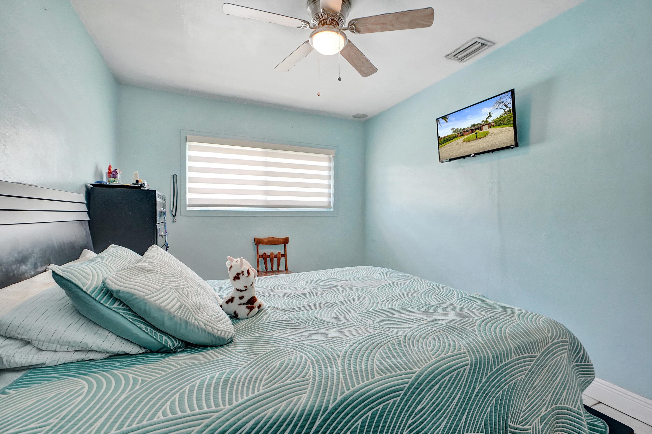 1070 NW 149th Street, Miami, FL 33168 — photo 5 of 29
