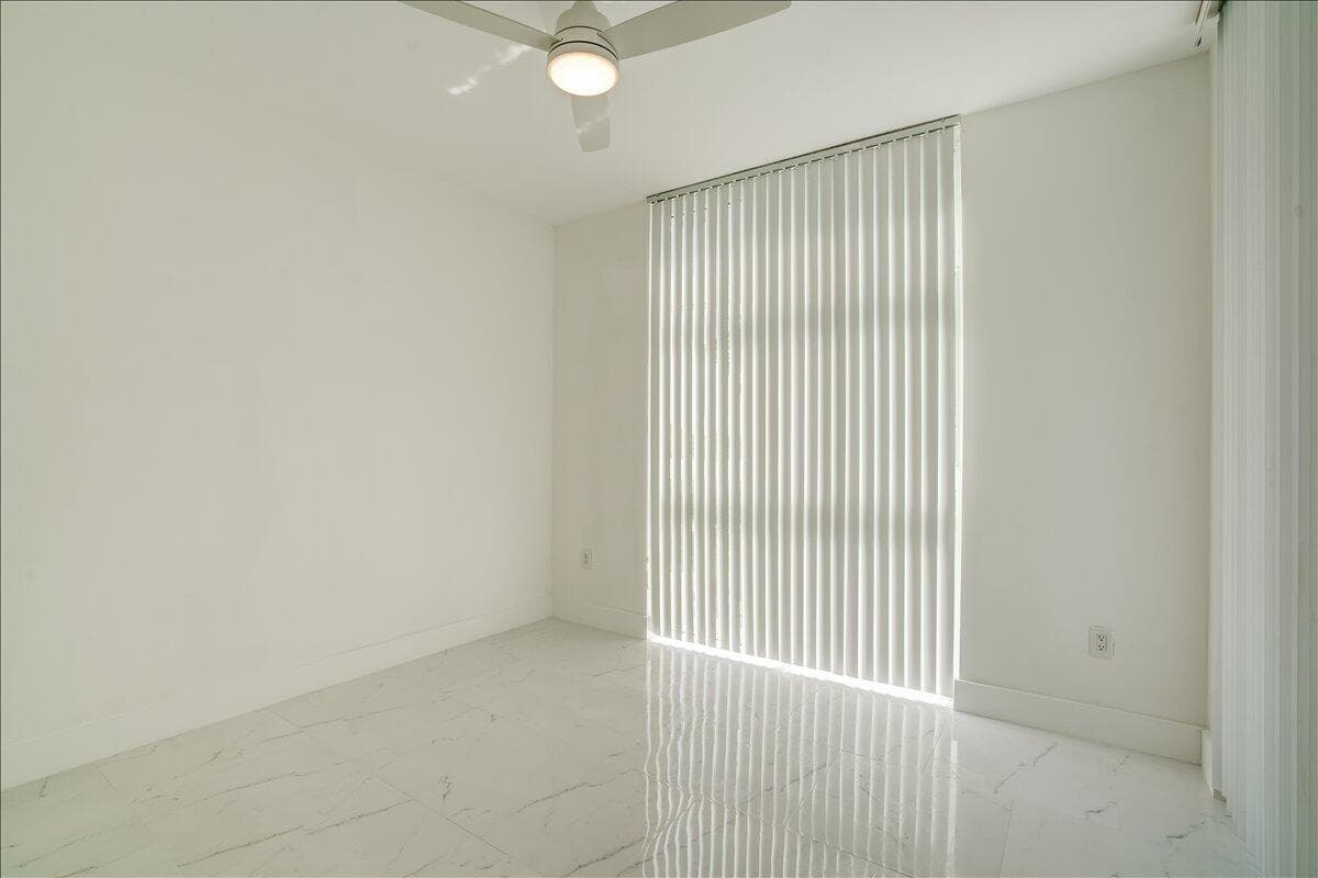 9805 NW 52nd Street 407, Doral, FL 33178 — photo 16 of 35