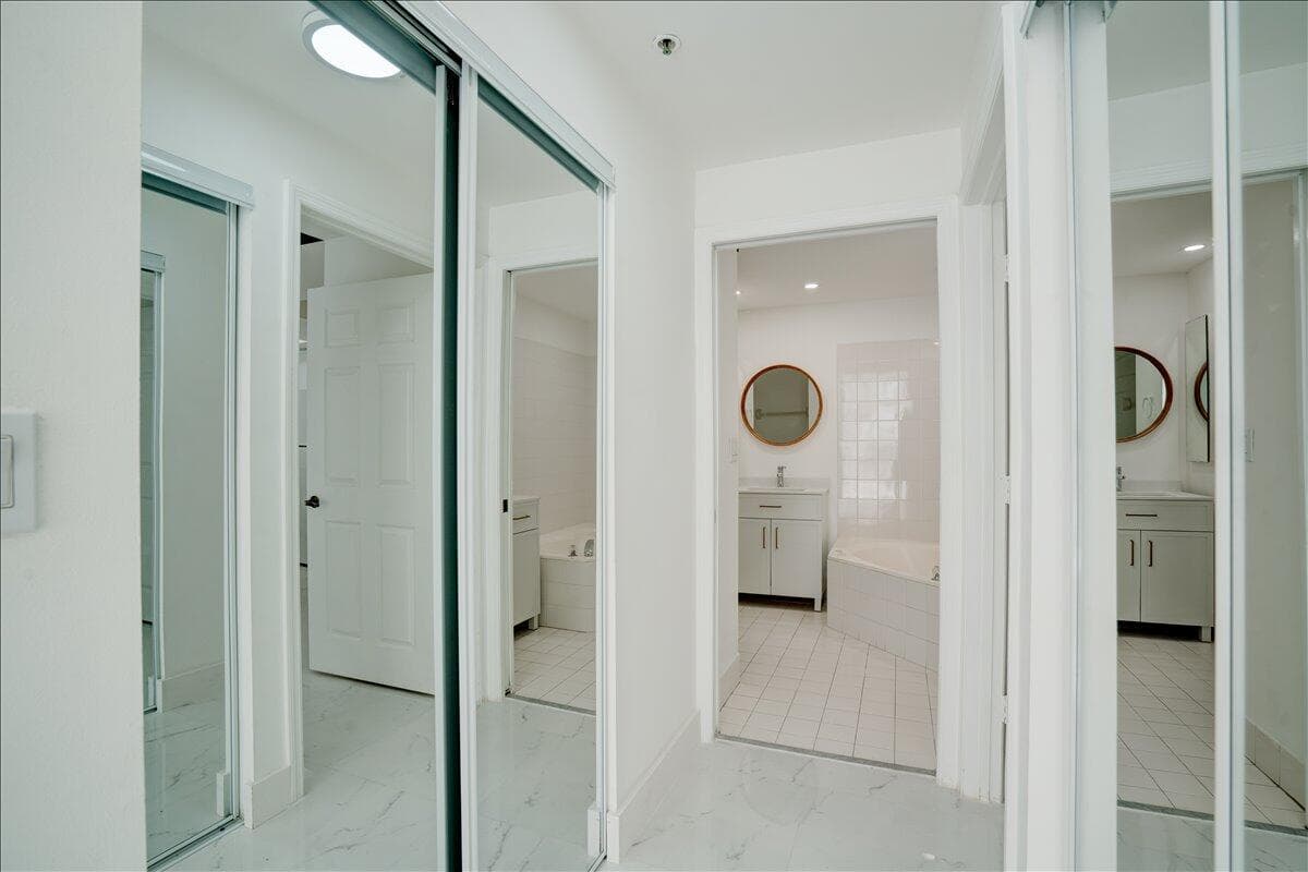 9805 NW 52nd Street 407, Doral, FL 33178 — photo 29 of 35