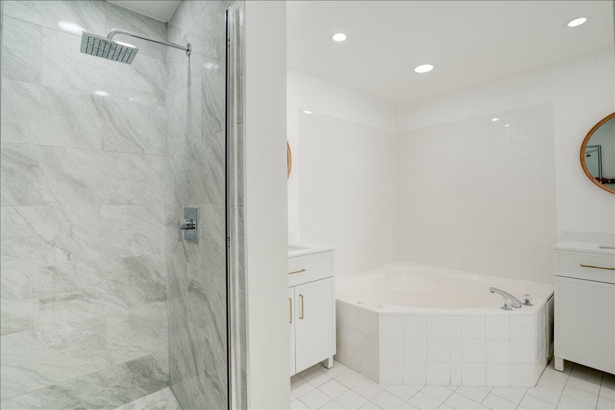 9805 NW 52nd Street 407, Doral, FL 33178 — photo 31 of 35