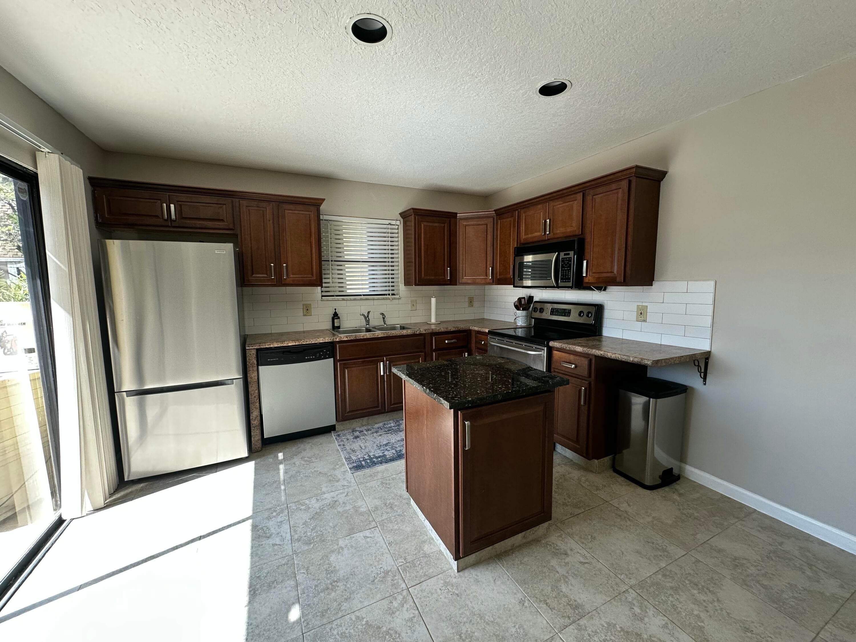 110 N Delaware Boulevard 9b, Jupiter, FL 33458 — photo 7 of 40