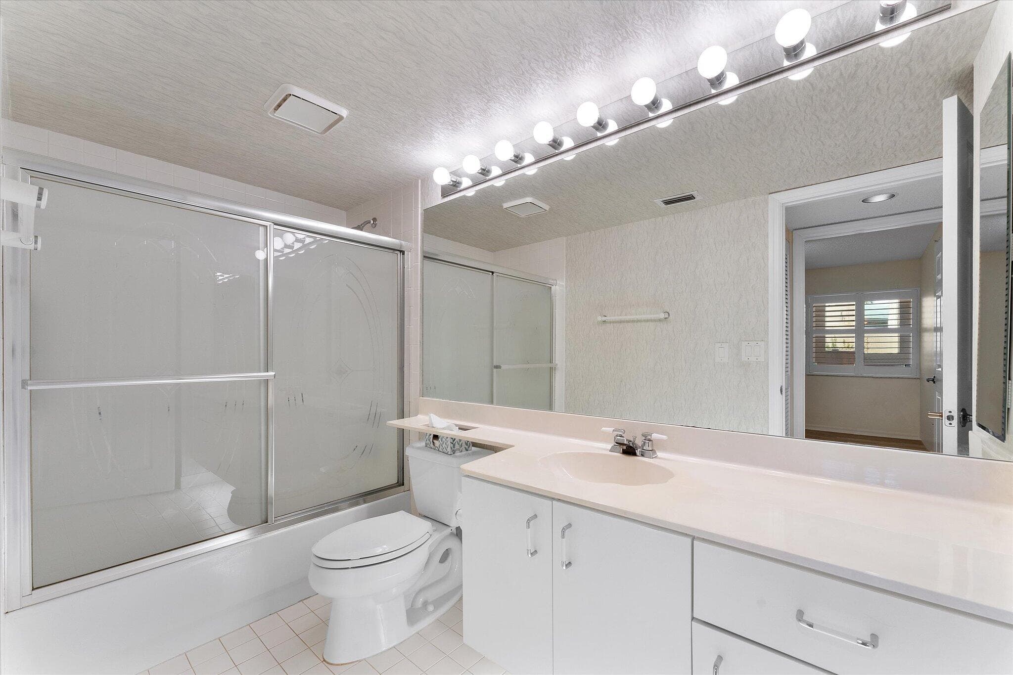 7618 Granville Drive 110-e, Tamarac, FL 33321 — photo 12 of 36