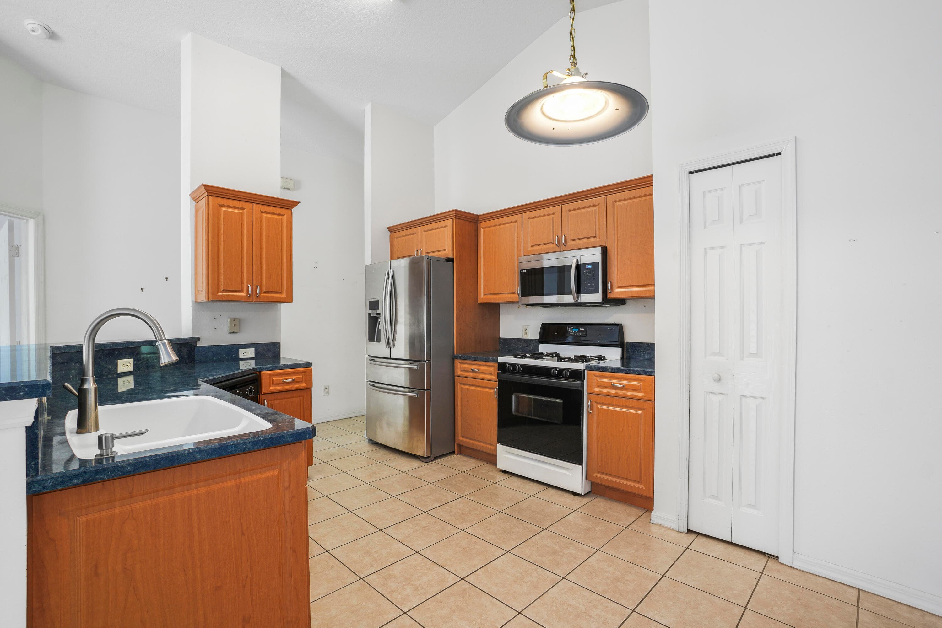 8238 Maidencane Place, Port St. Lucie, FL 34952 — photo 7 of 32