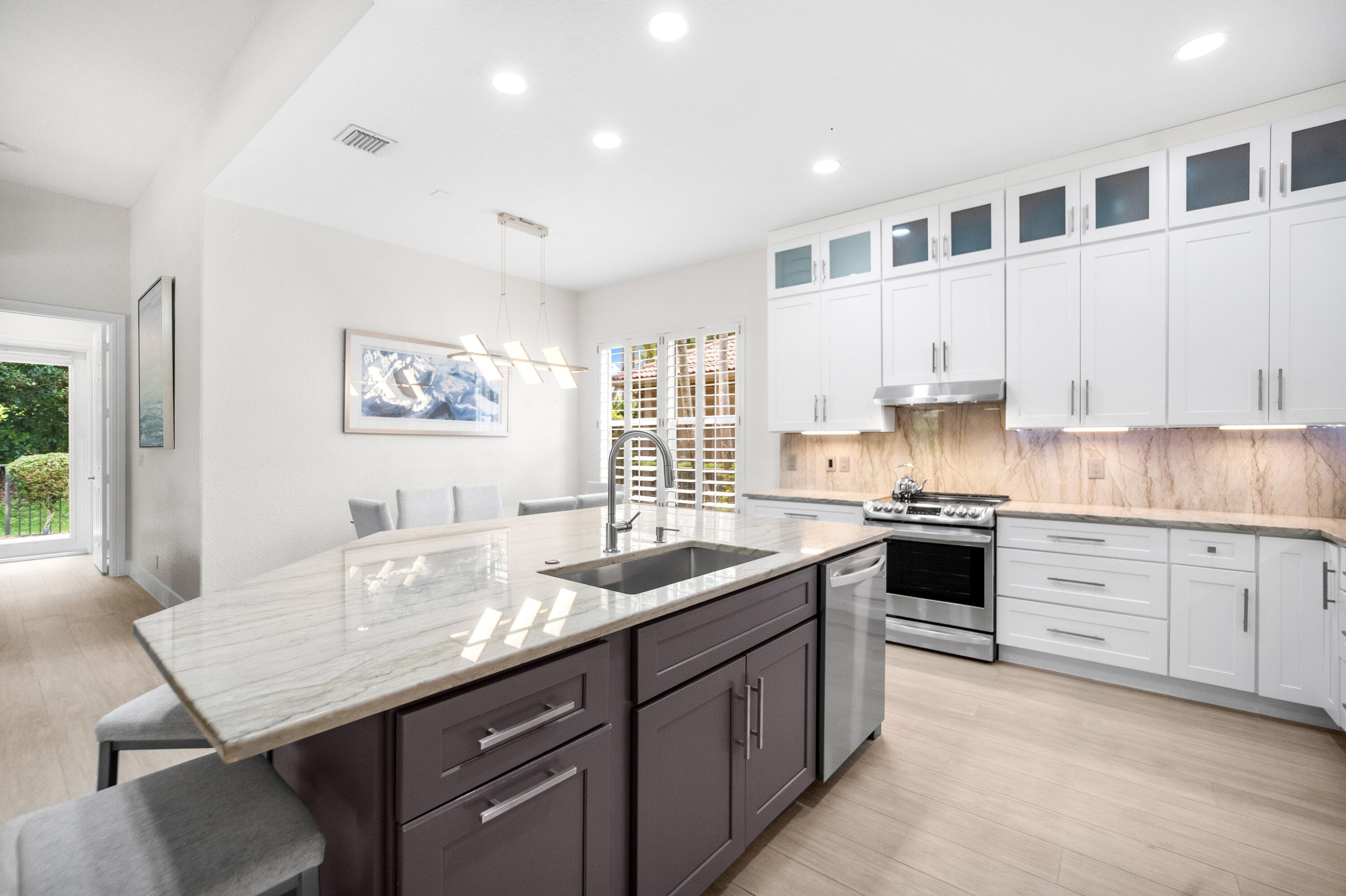 6802 NW 108th Avenue, Parkland, FL 33076 — photo 14 of 104