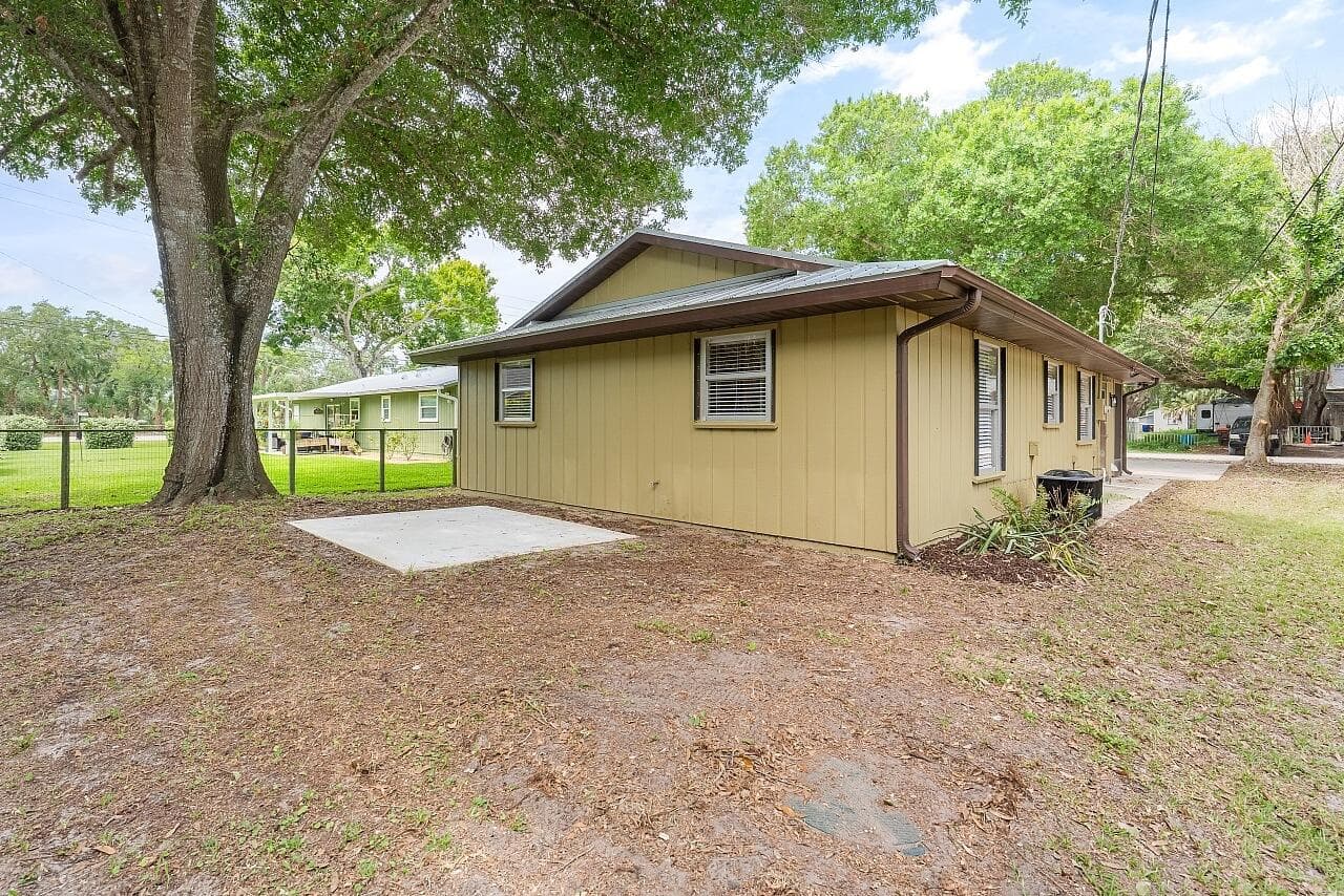 16 45th Avenue, Vero Beach, FL 32968 — photo 24 of 25