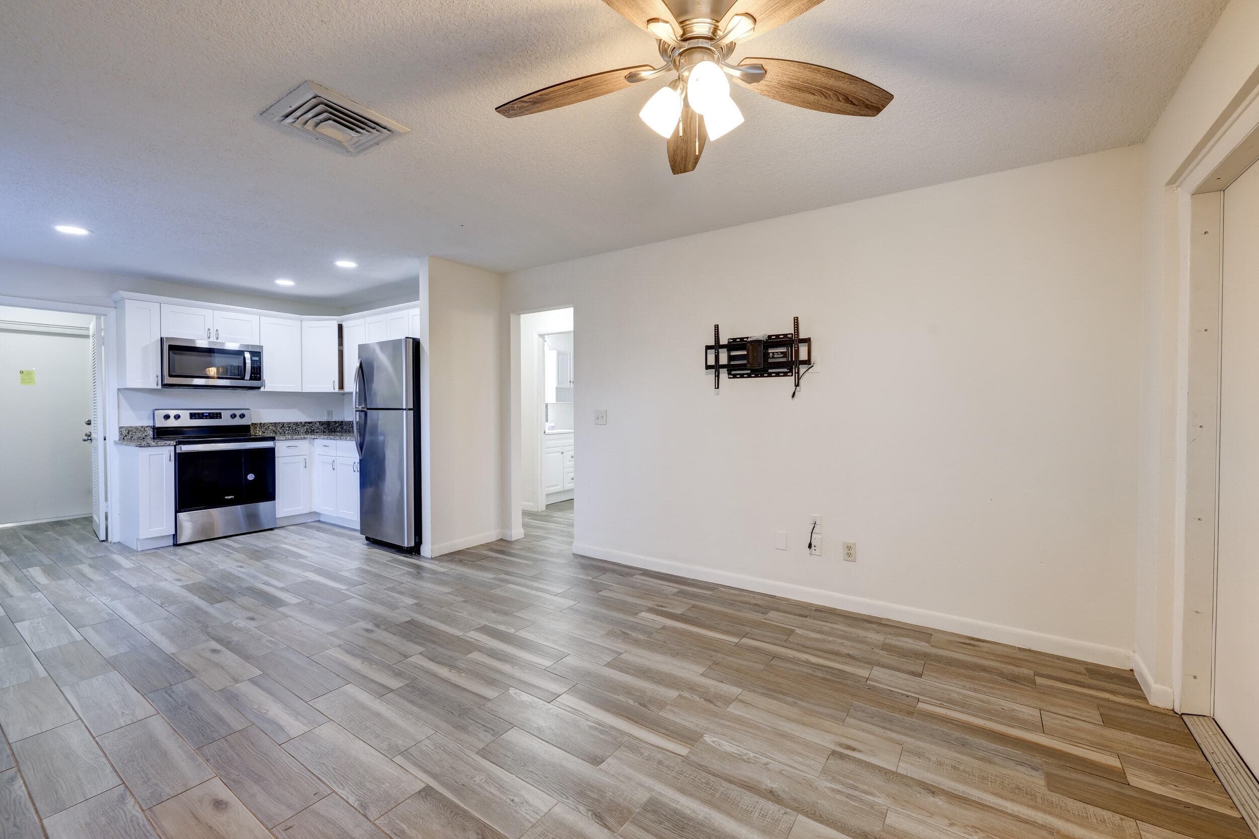 947 Fra-mar Place, Fort Pierce, FL 34982 — photo 4 of 26
