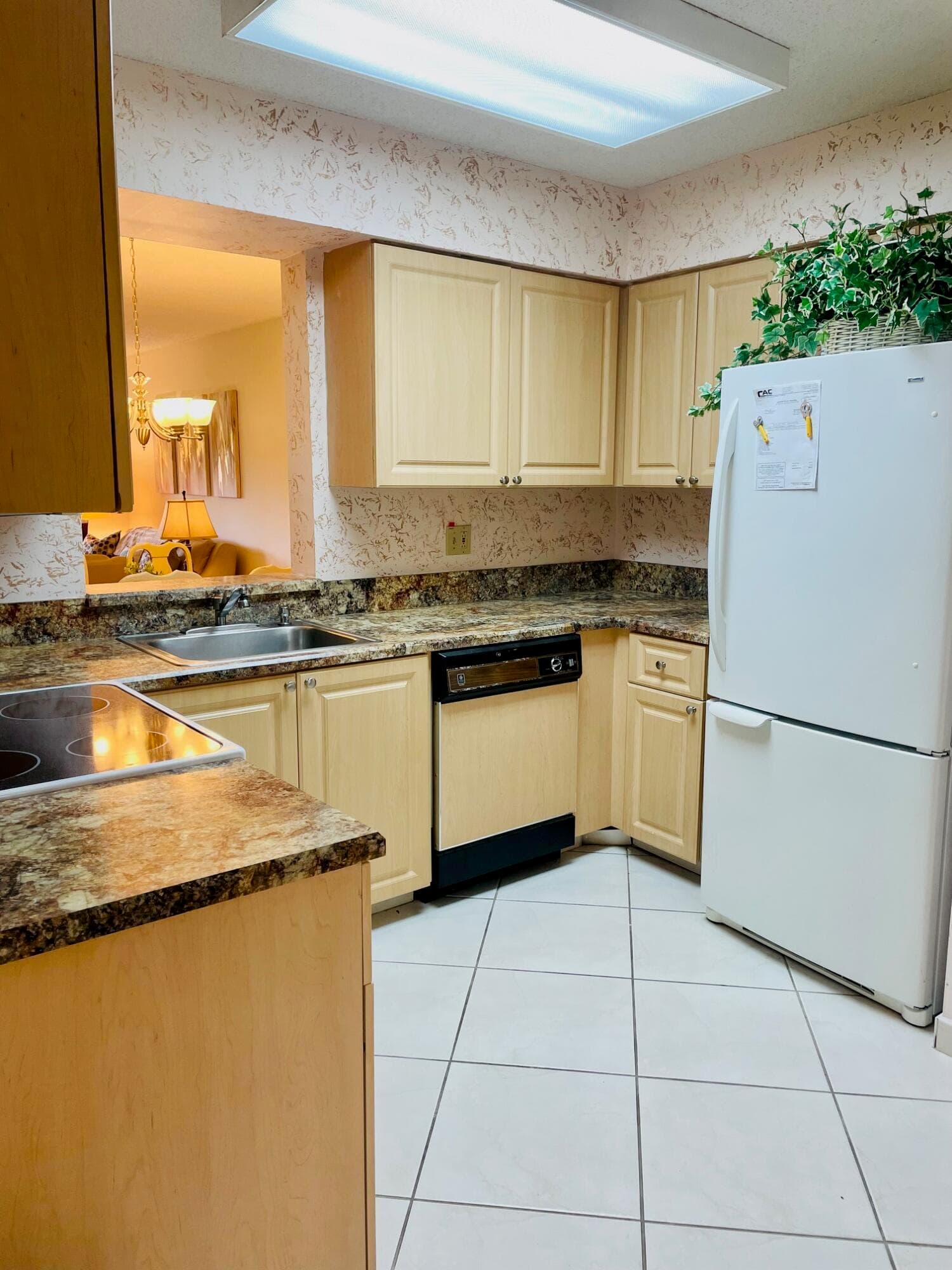 7286 Huntington Lane 105, Delray Beach, FL 33446 — photo 6 of 47