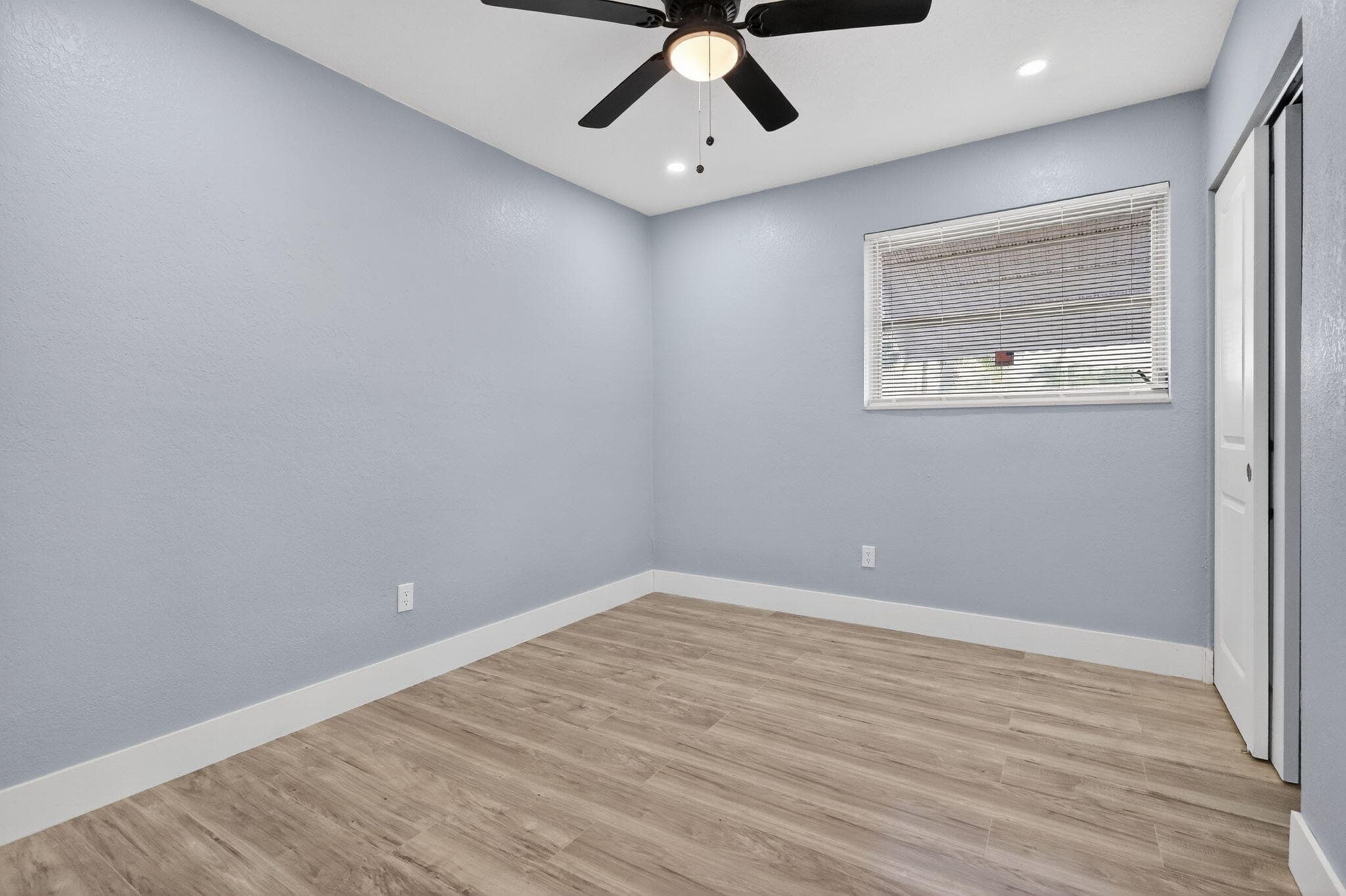 3830 SW 30th Street, Hollywood, FL 33023 — photo 9 of 33