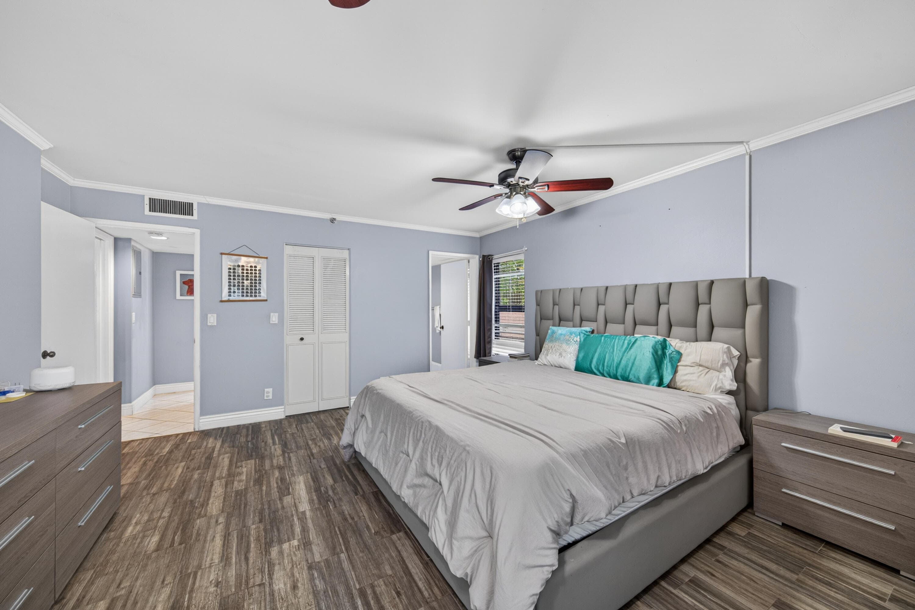 2200 S Cypress Bend Drive 101, Pompano Beach, FL 33069 — photo 21 of 59