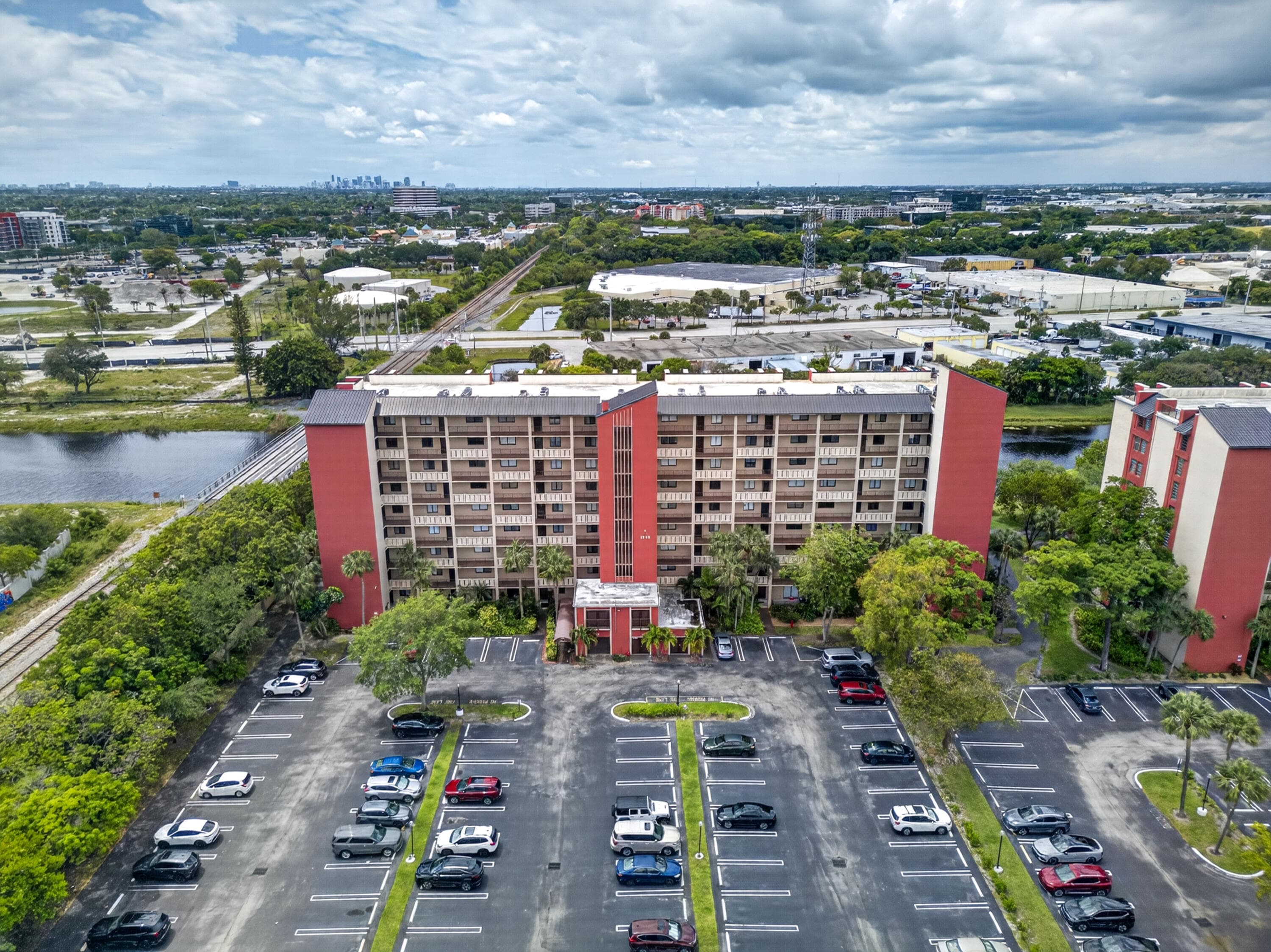 2200 S Cypress Bend Drive 101, Pompano Beach, FL 33069 — photo 33 of 59
