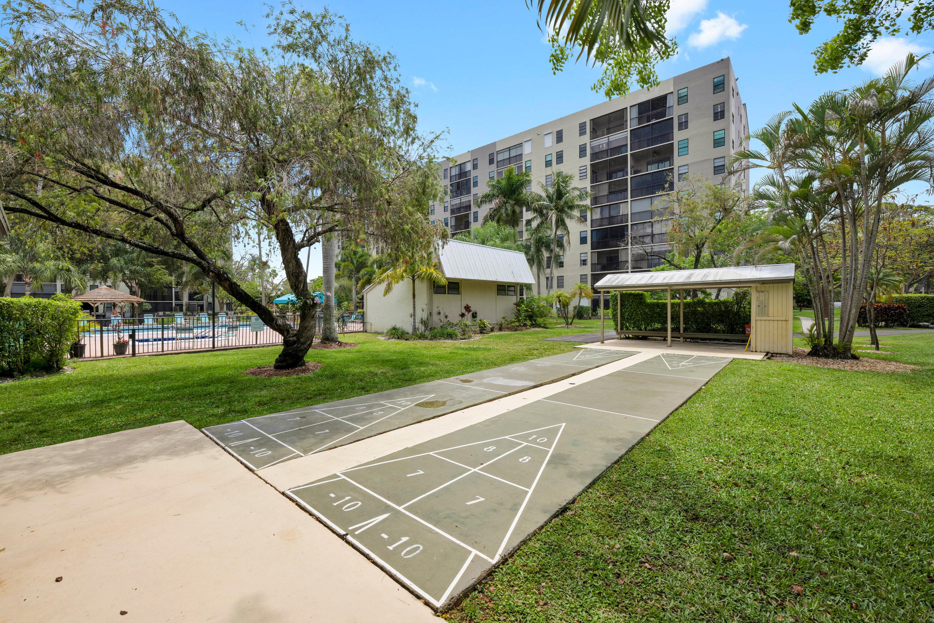 2205 S Cypress Bend Drive 801, Pompano Beach, FL 33069 — photo 18 of 23