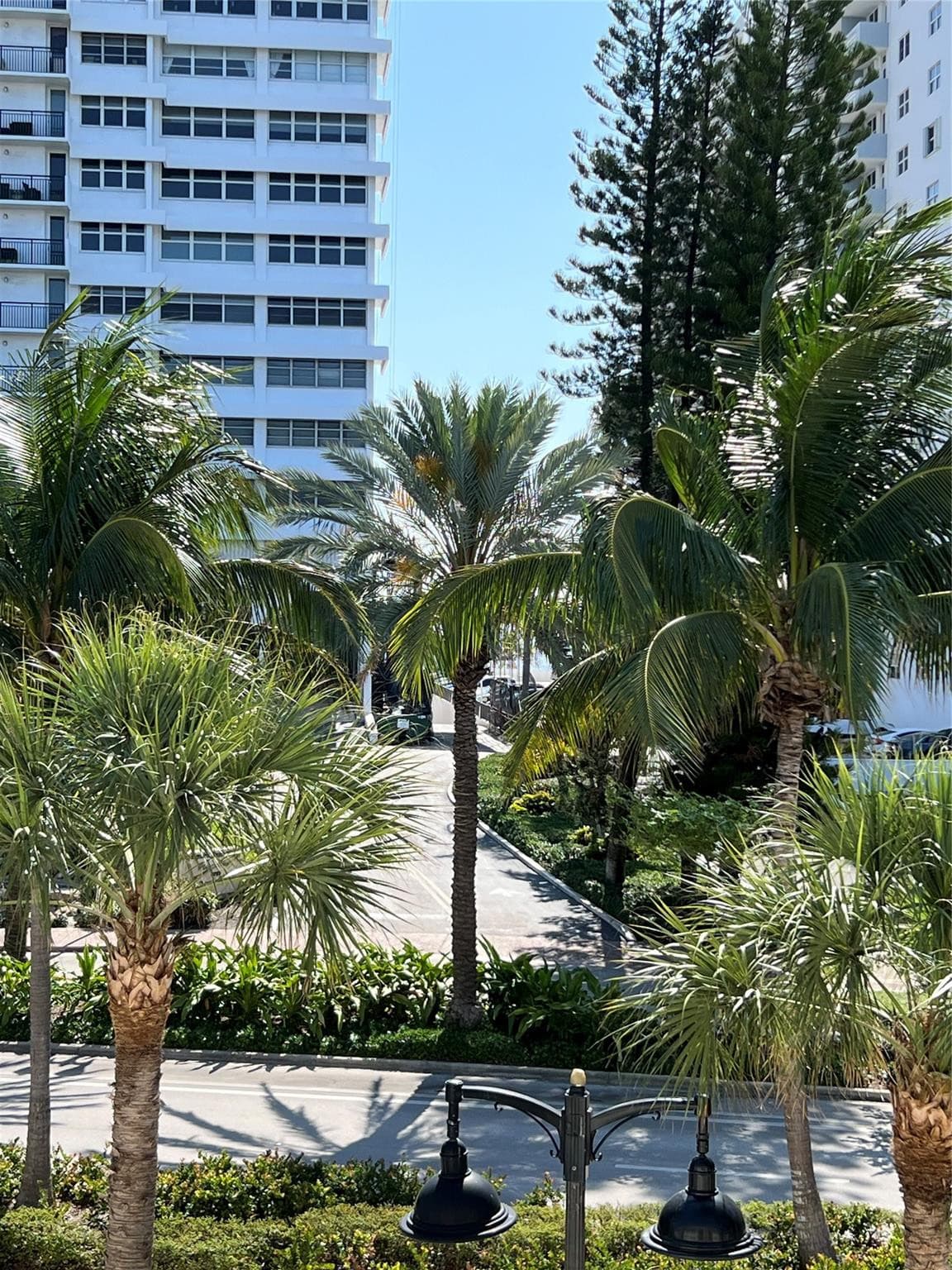 4143 N Ocean Boulevard 308, Fort Lauderdale, FL 33308 — photo 18 of 23