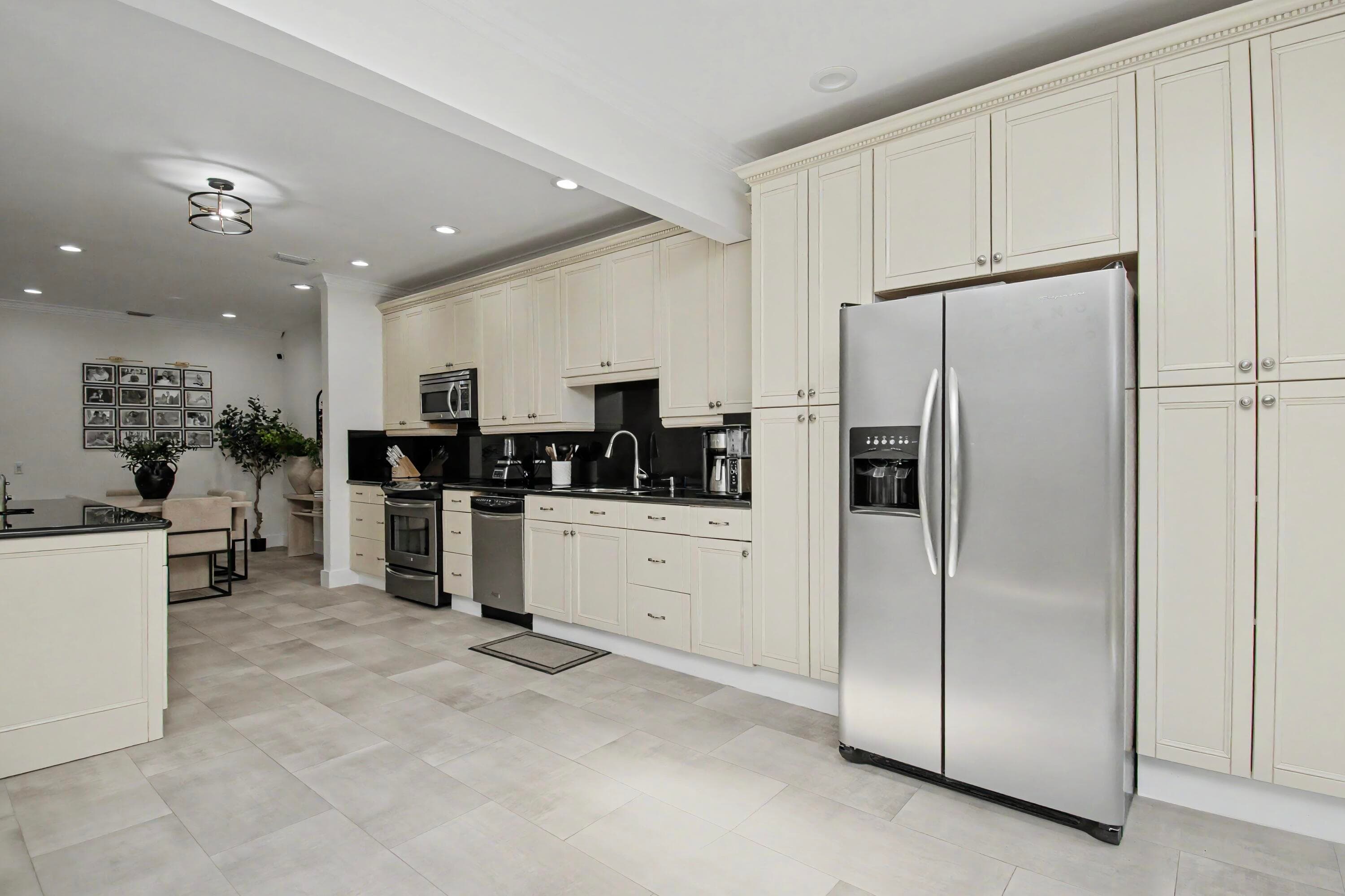 6744 Via Regina, Boca Raton, FL 33433 — photo 13 of 38