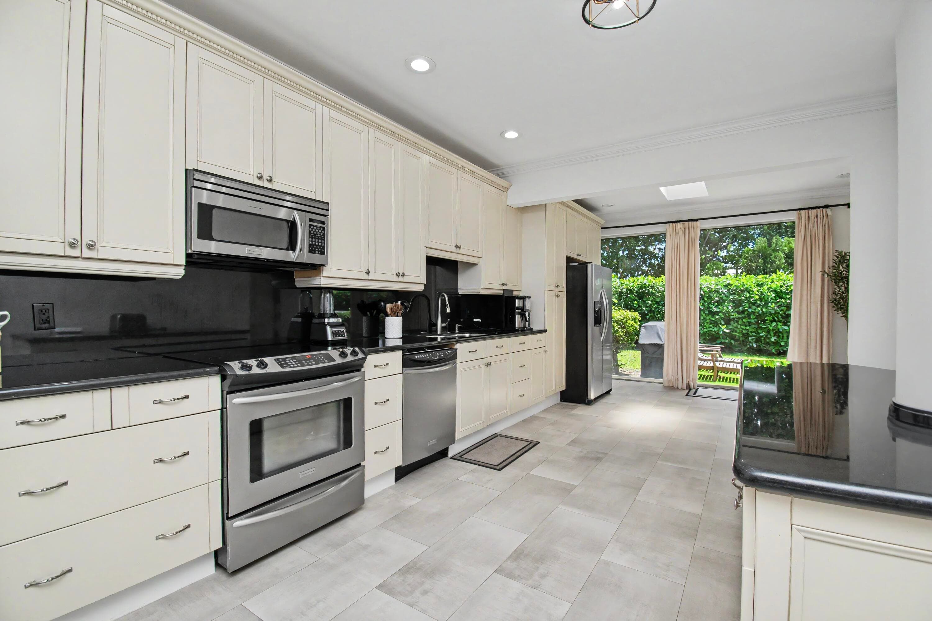 6744 Via Regina, Boca Raton, FL 33433 — photo 16 of 38
