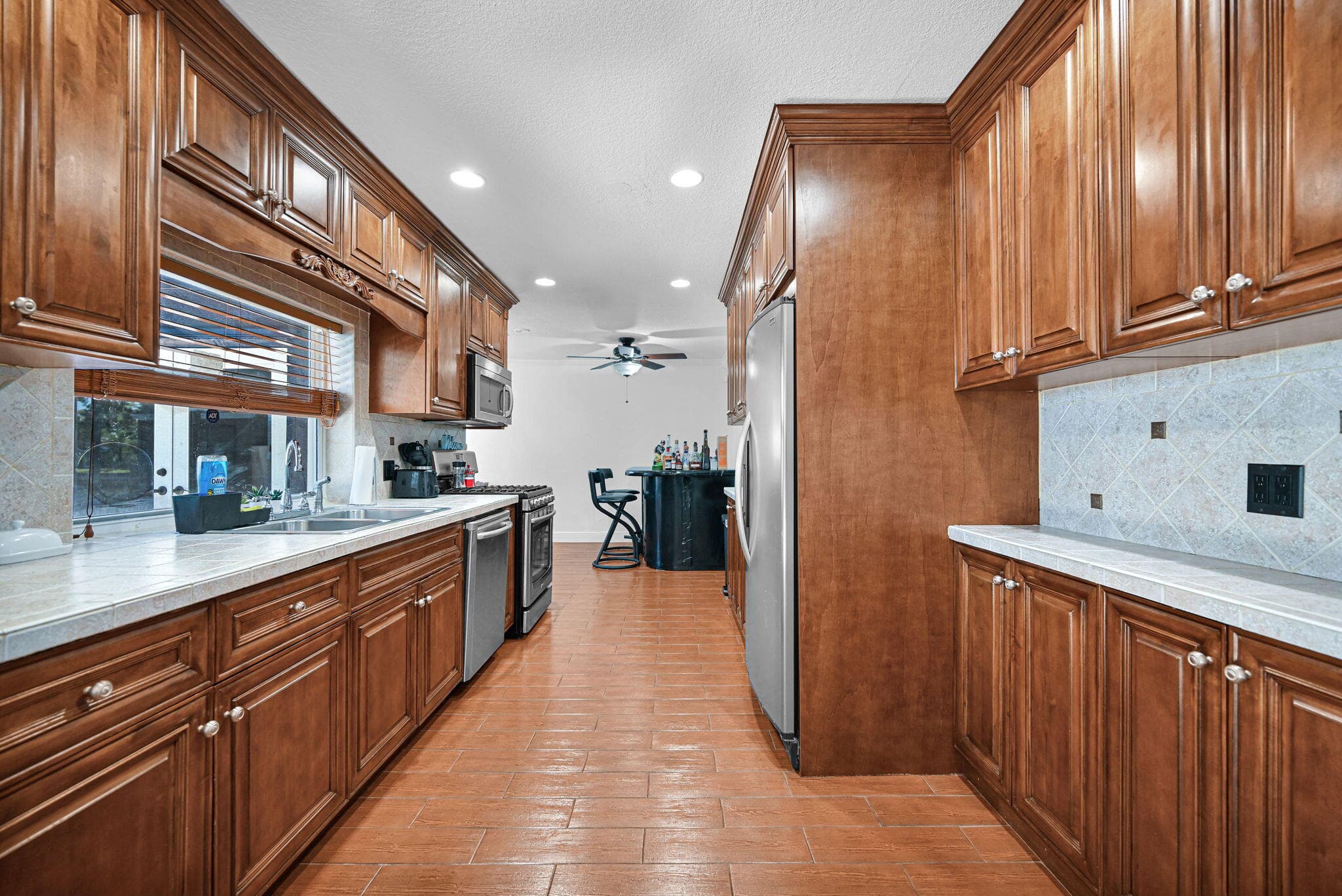 11600 NW 30th Place, Sunrise, FL 33323 — photo 8 of 30
