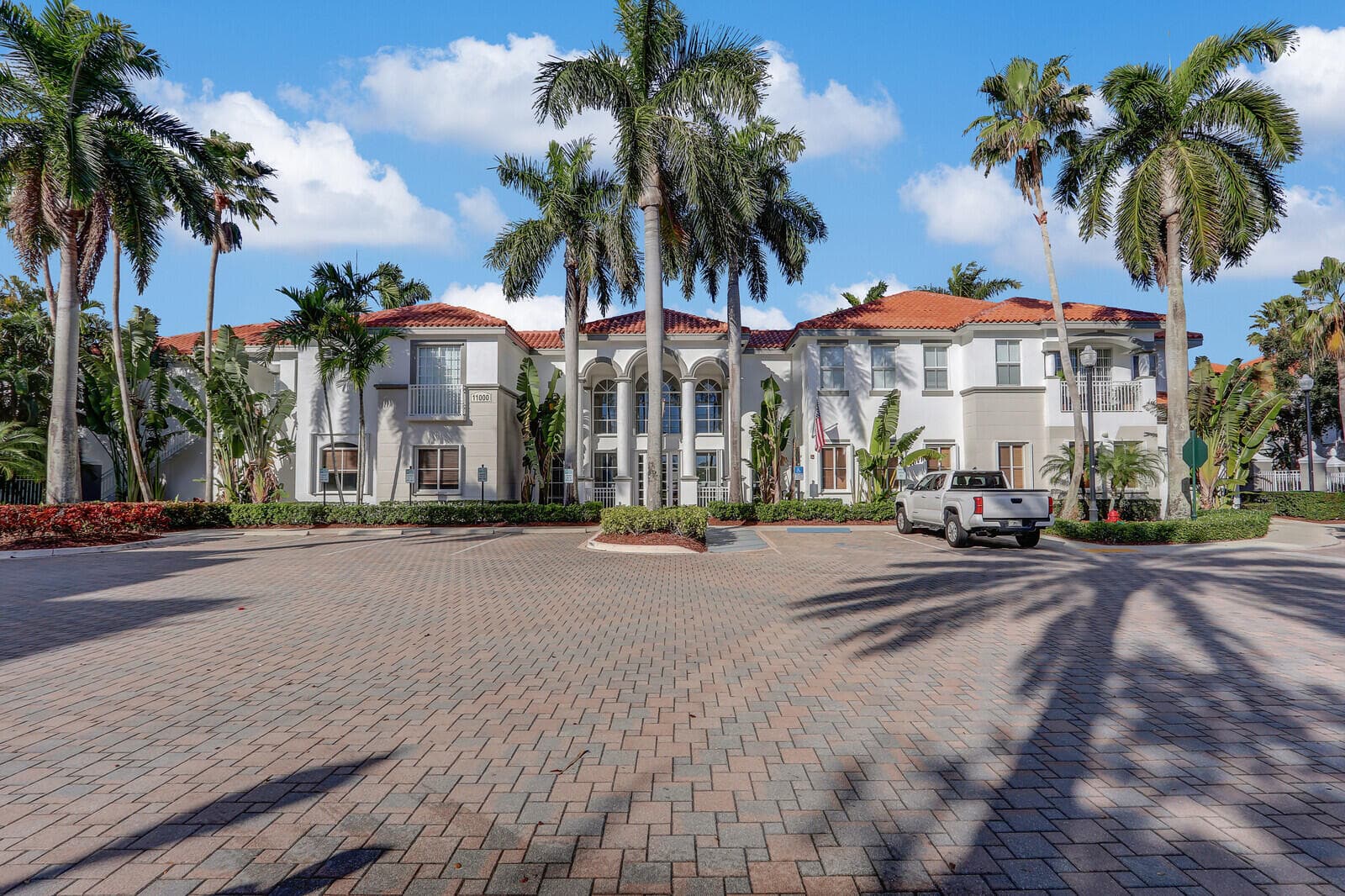 11021 Legacy Lane 303, Palm Beach Gardens, FL 33410 — photo 1 of 16