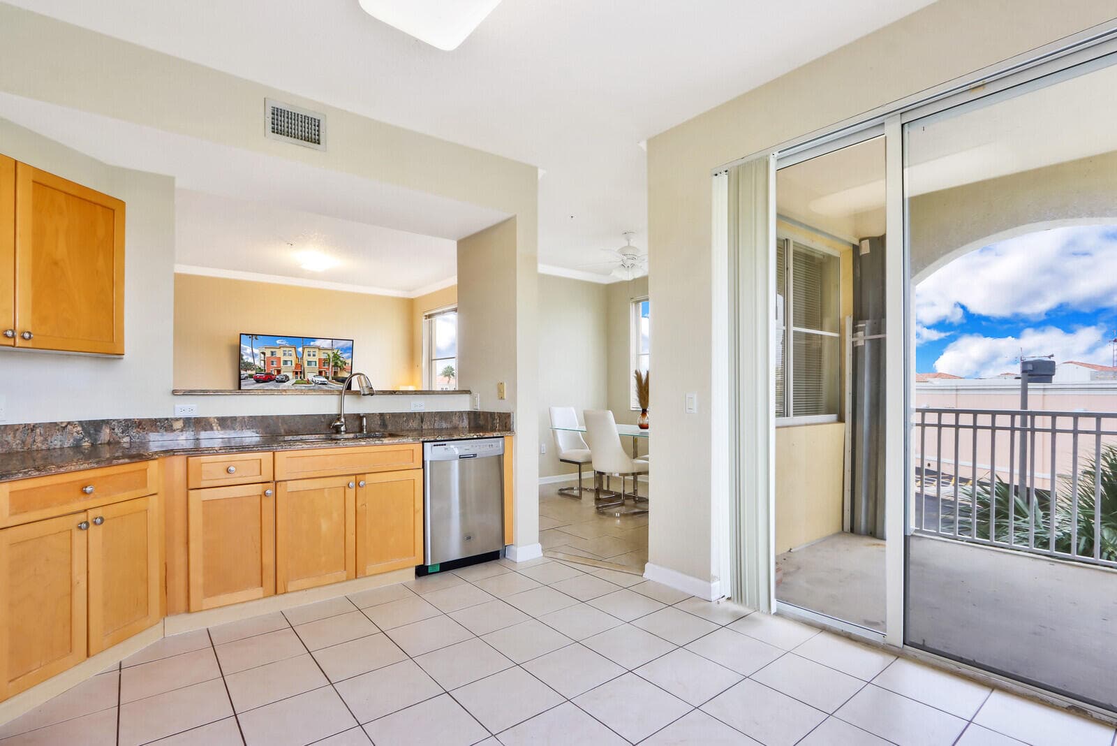 11021 Legacy Lane 303, Palm Beach Gardens, FL 33410 — photo 5 of 16