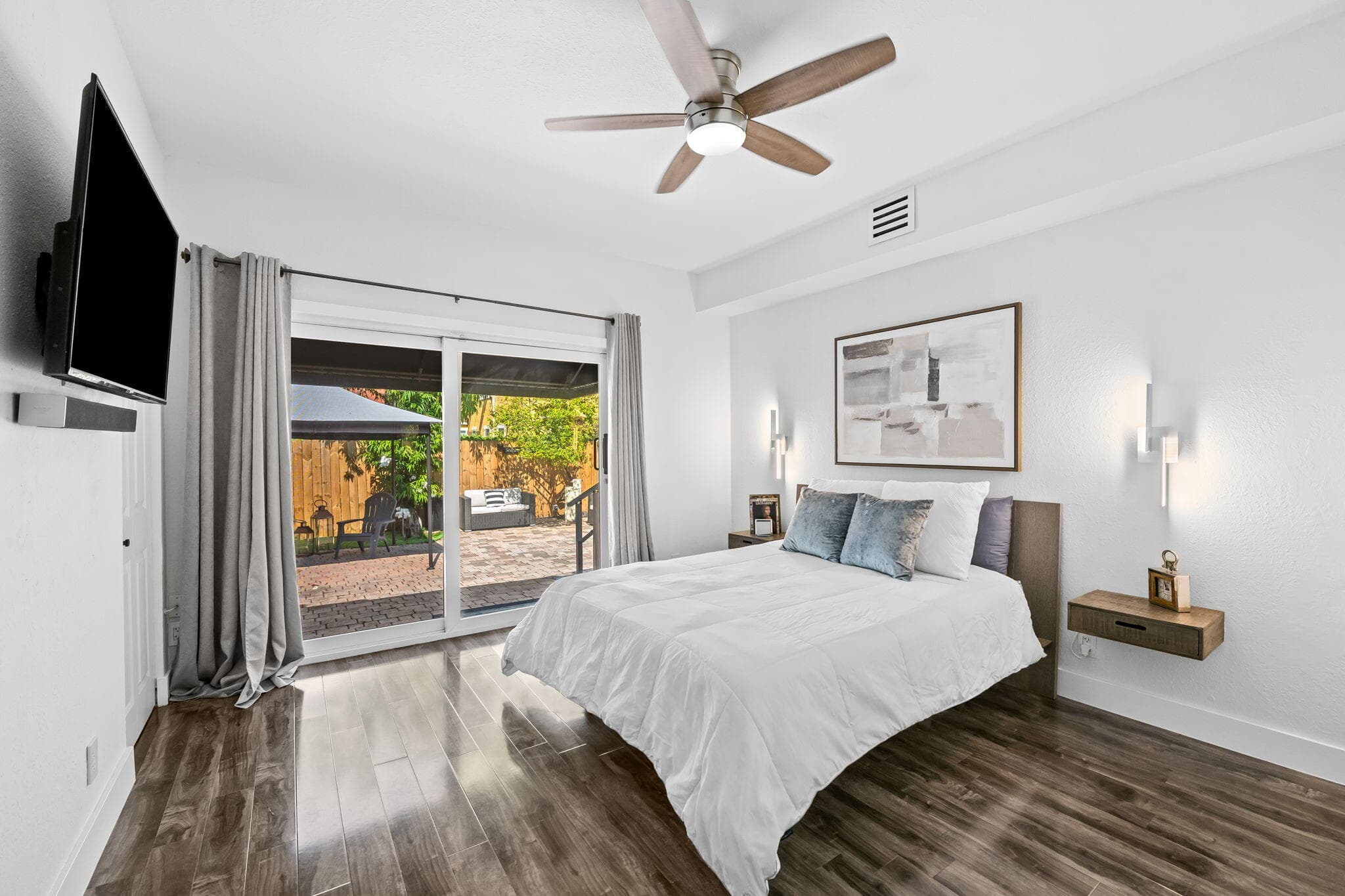 641 NW 1st Avenue, Fort Lauderdale, FL 33311 — photo 10 of 17