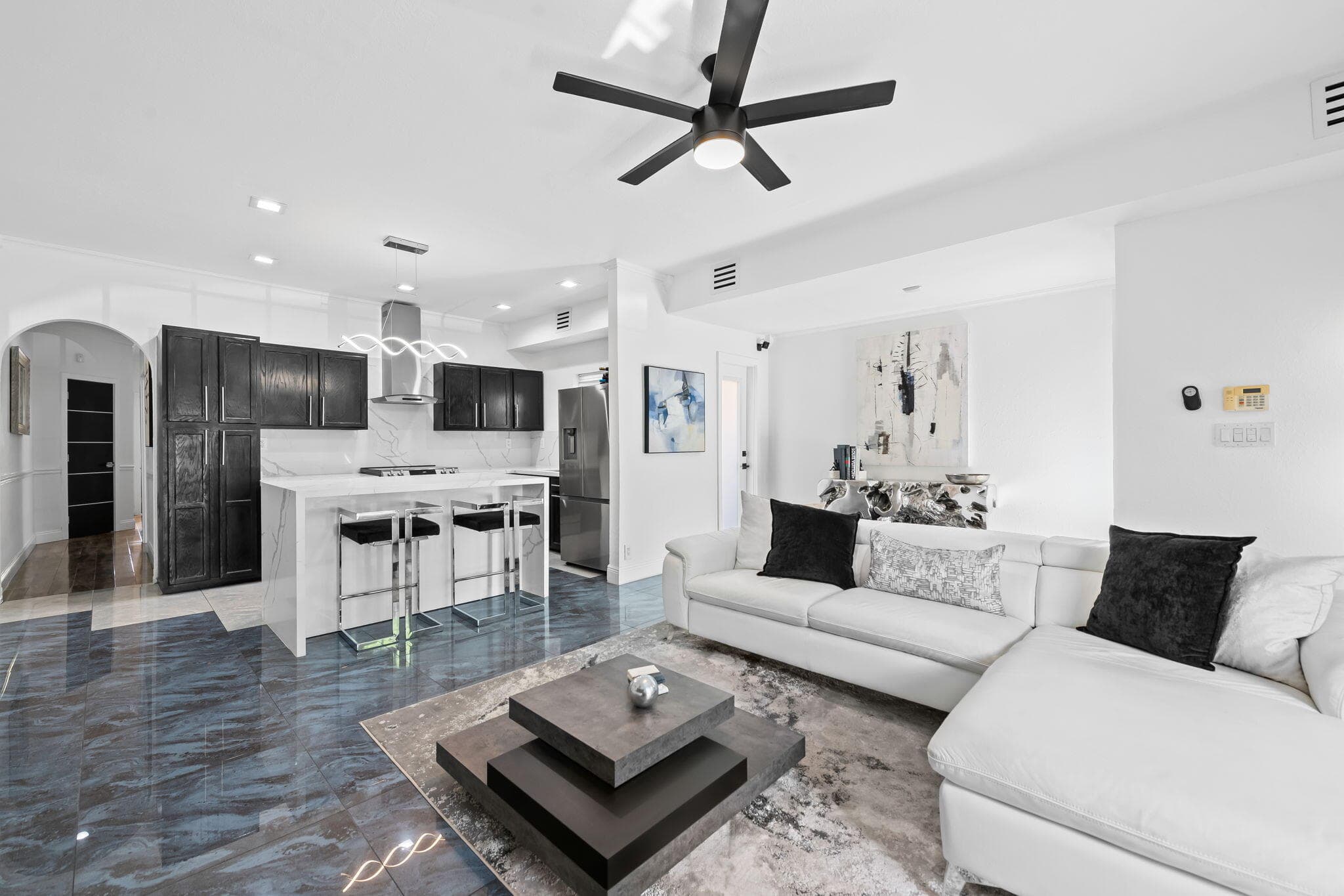 641 NW 1st Avenue, Fort Lauderdale, FL 33311 — photo 4 of 17