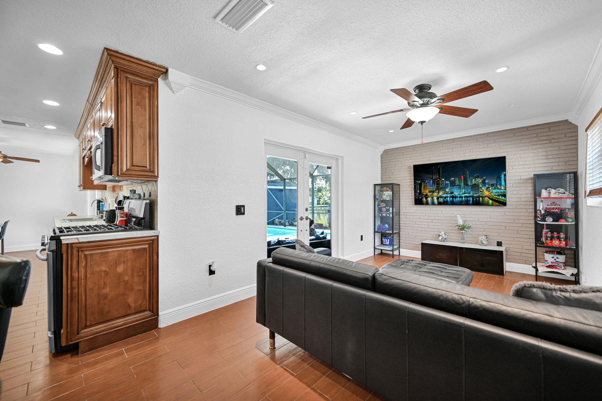 11600 NW 30th Place, Sunrise, FL 33323 — photo 6 of 30
