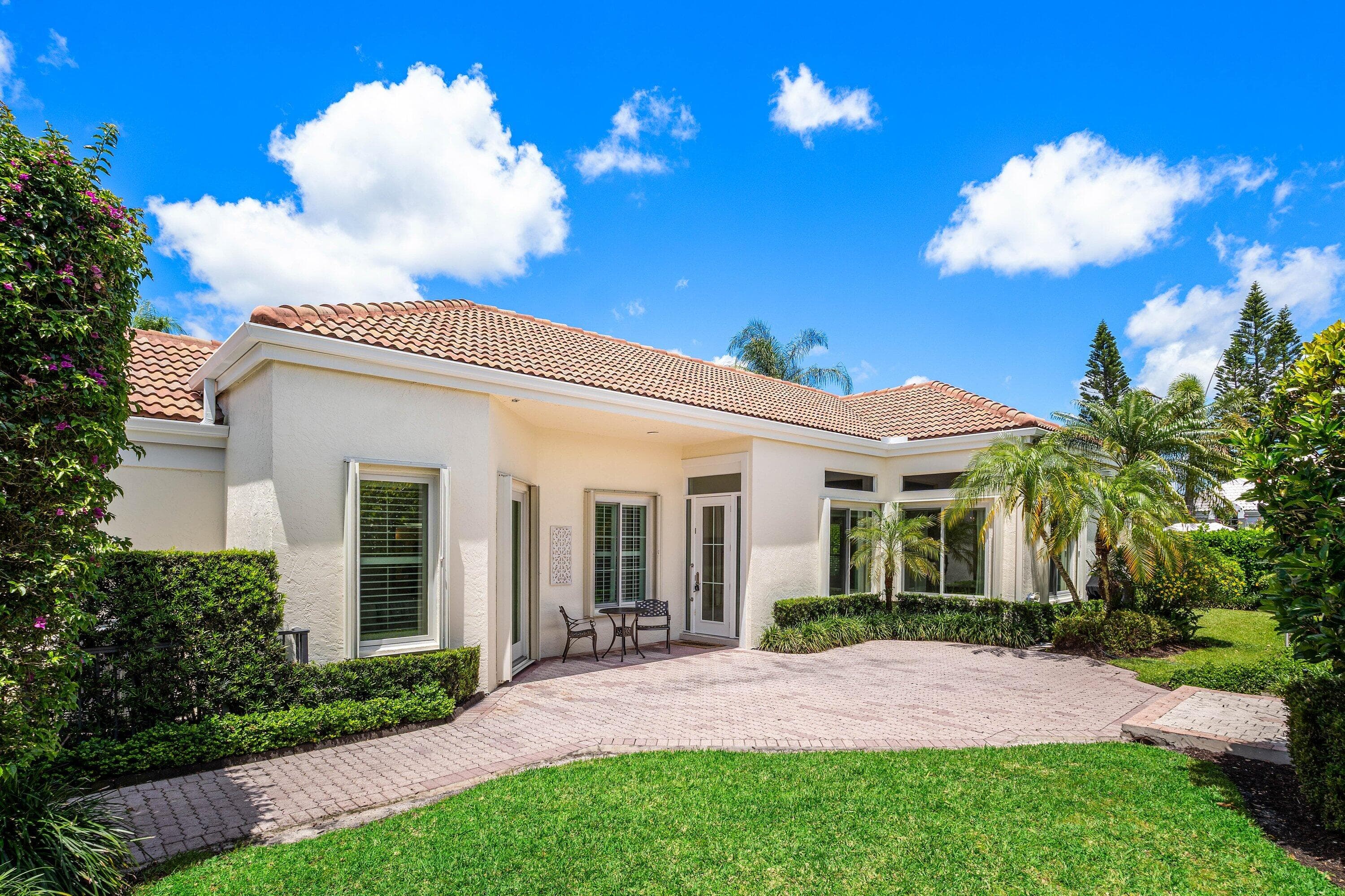 116 Coral Cay Drive, Palm Beach Gardens, FL 33418 — photo 2 of 26