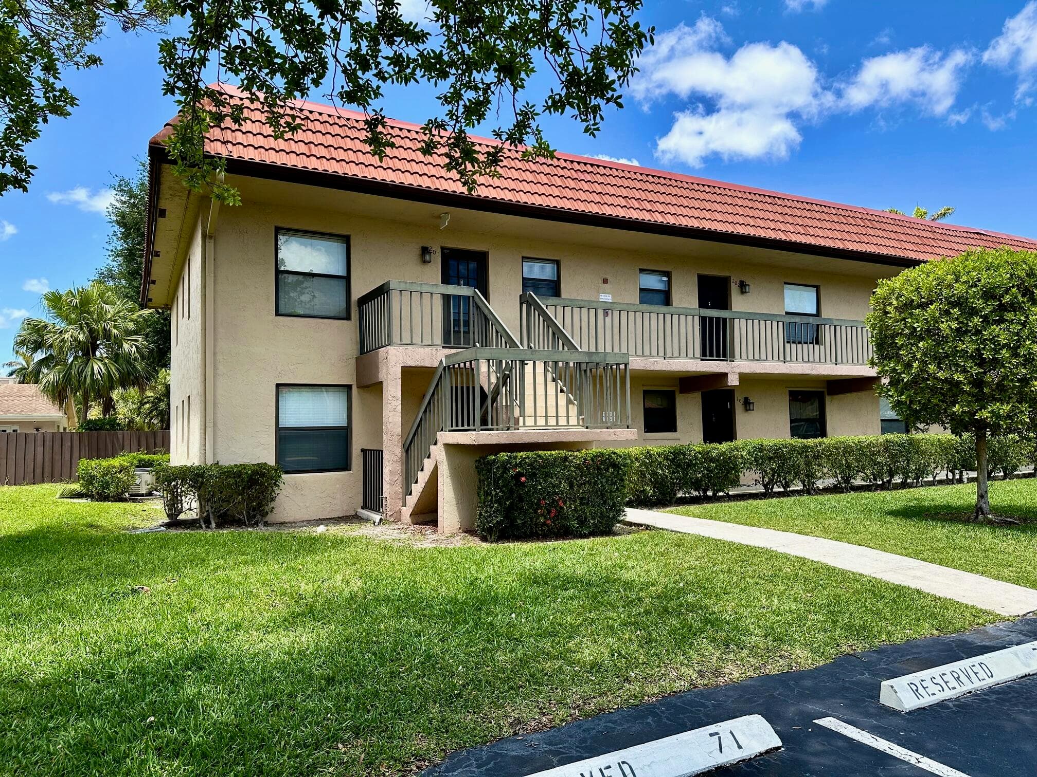 21904 Lake Forest Circle 101, Boca Raton, FL 33433 — photo 1 of 11