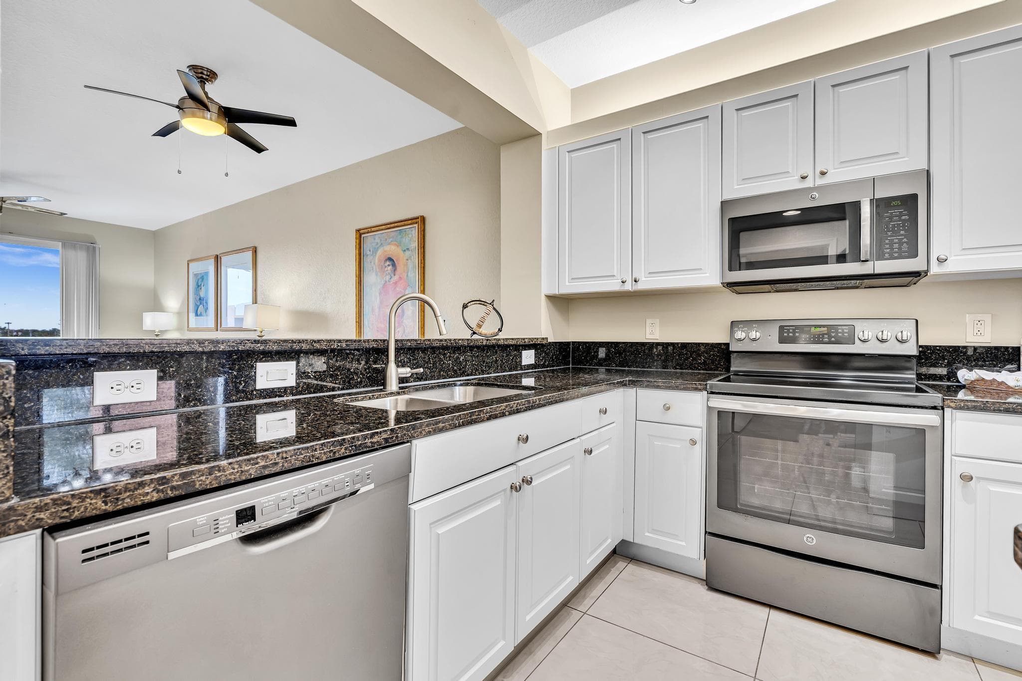 7735 Yardley Drive 406, Tamarac, FL 33321 — photo 6 of 67