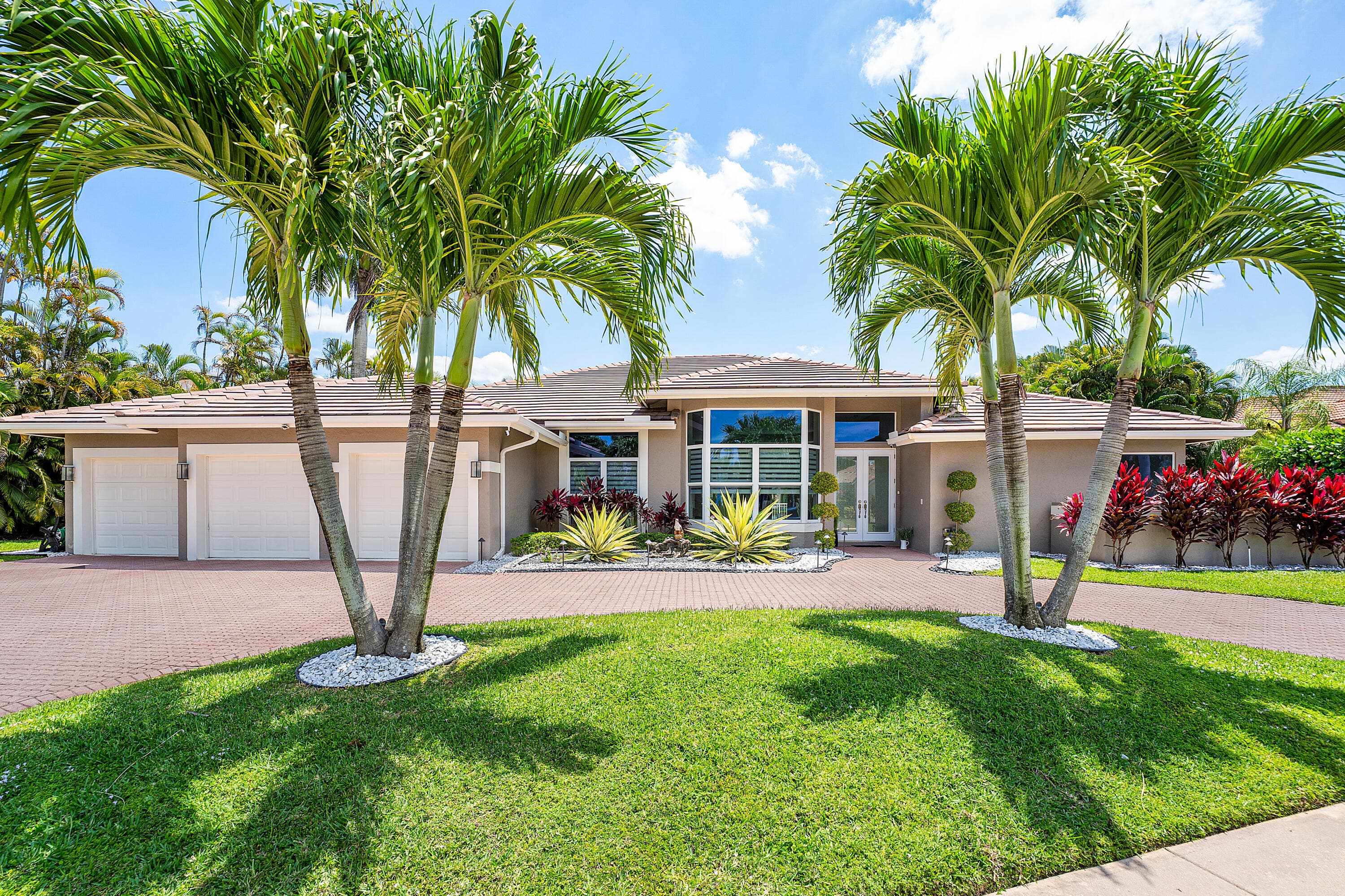 8321 Muirhead Circle, Boynton Beach, FL 33472 — photo 1 of 76