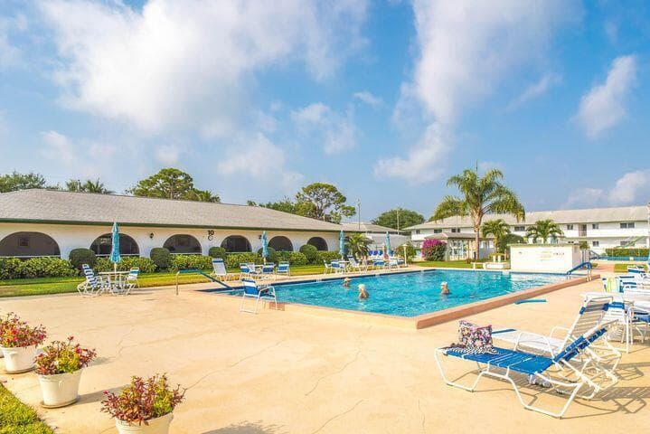 11 Westwood Avenue 103a, Tequesta, FL 33469 — photo 19 of 23