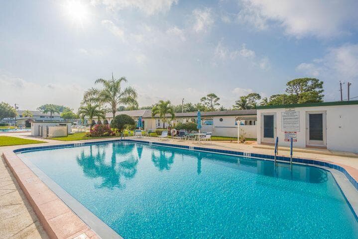 11 Westwood Avenue 103a, Tequesta, FL 33469 — photo 21 of 23