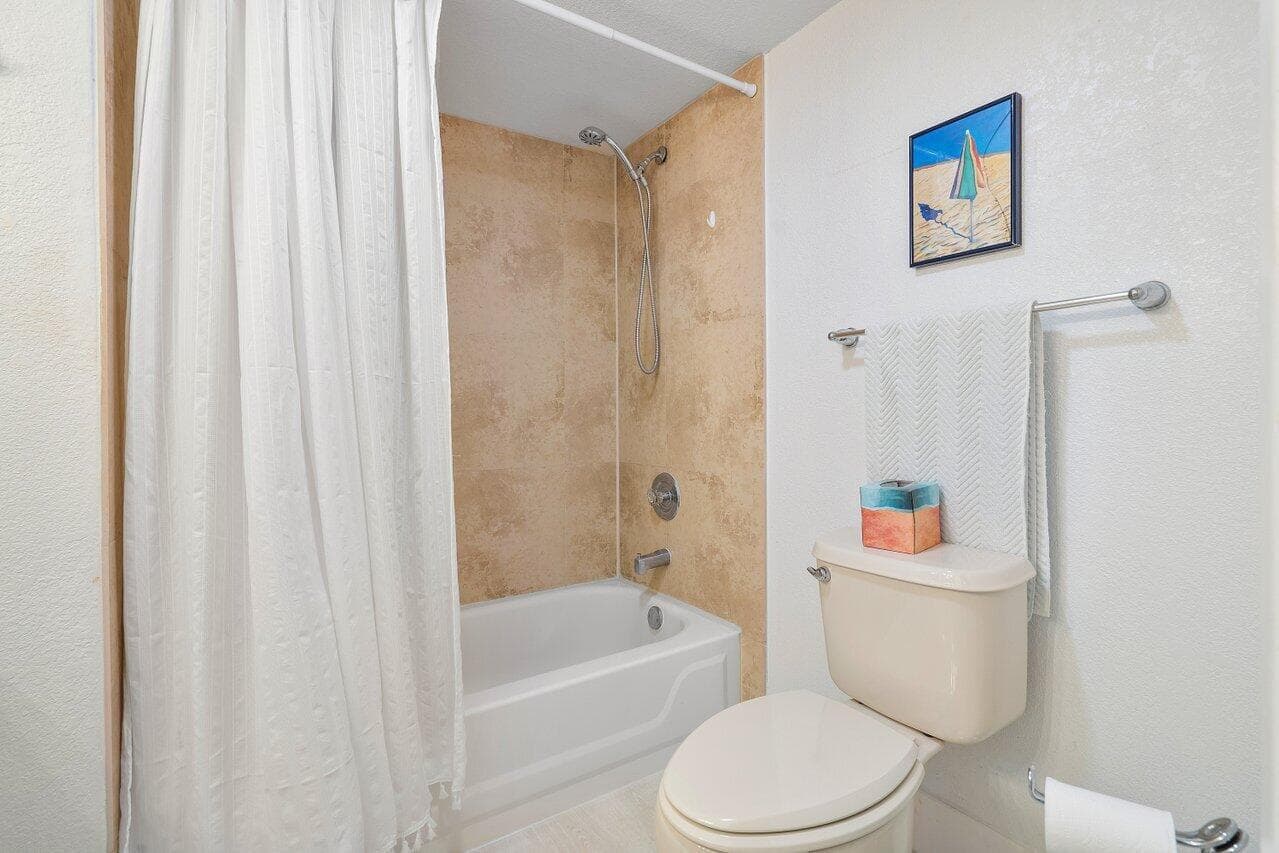 157 Yacht Club Way 206, Hypoluxo, FL 33462 — photo 19 of 39