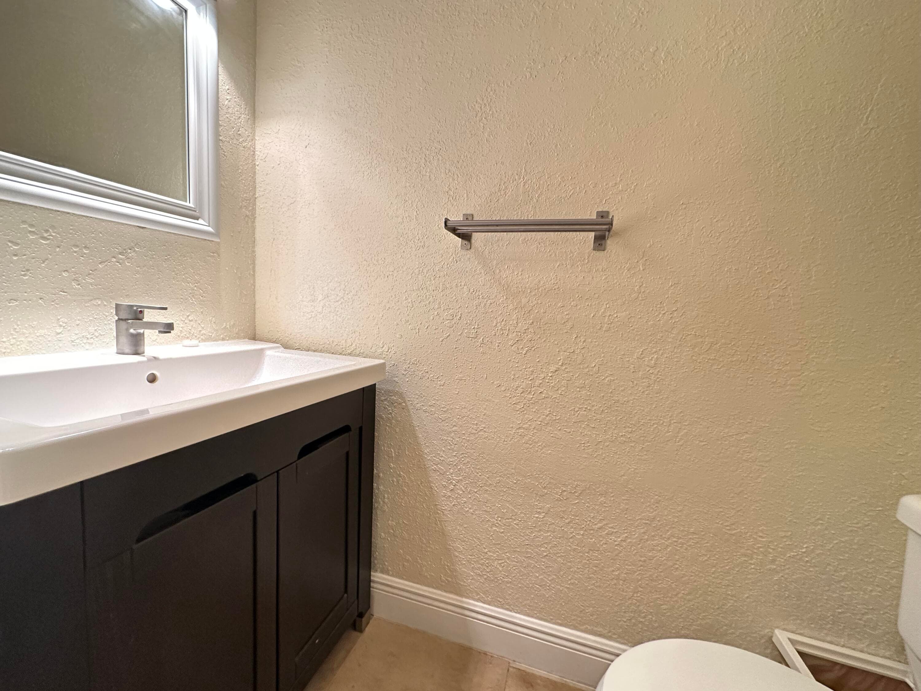 5811 NE 14th Road 1, Fort Lauderdale, FL 33334 — photo 9 of 16