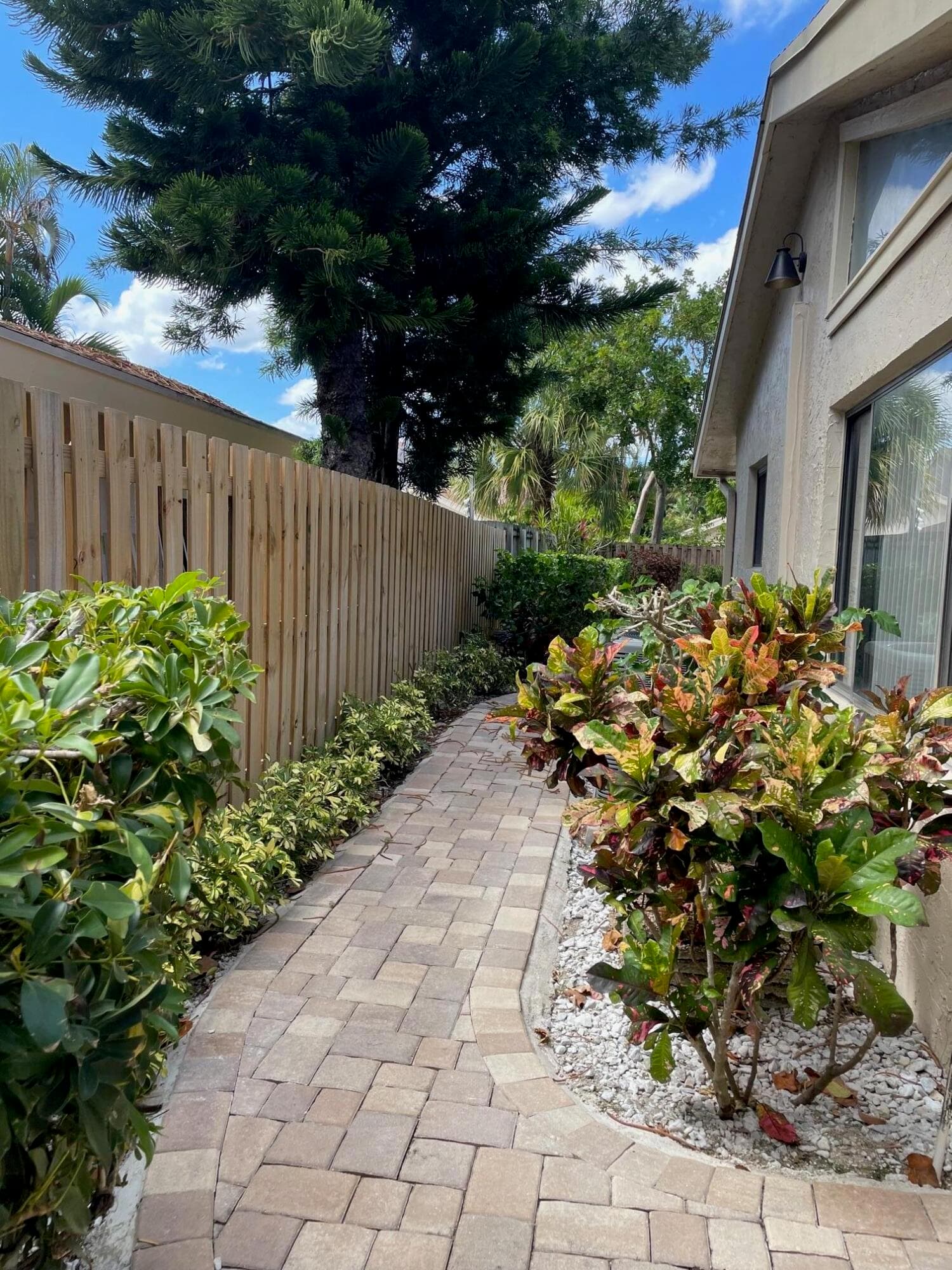 7735 E Kenway Pl Place E, Boca Raton, FL 33433 — photo 3 of 19