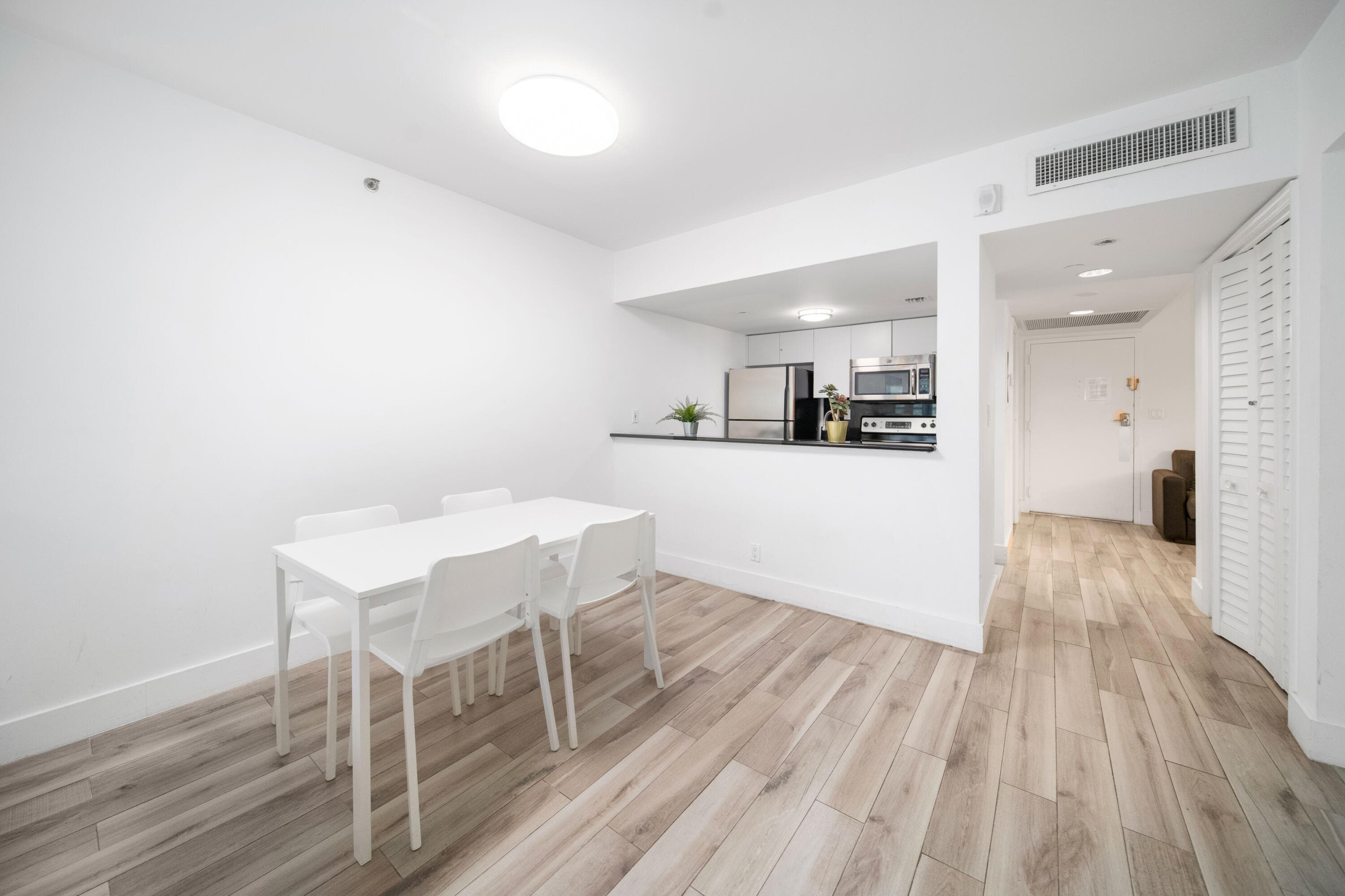 834 Ocean Drive 406, Miami Beach, FL 33139 — photo 10 of 20